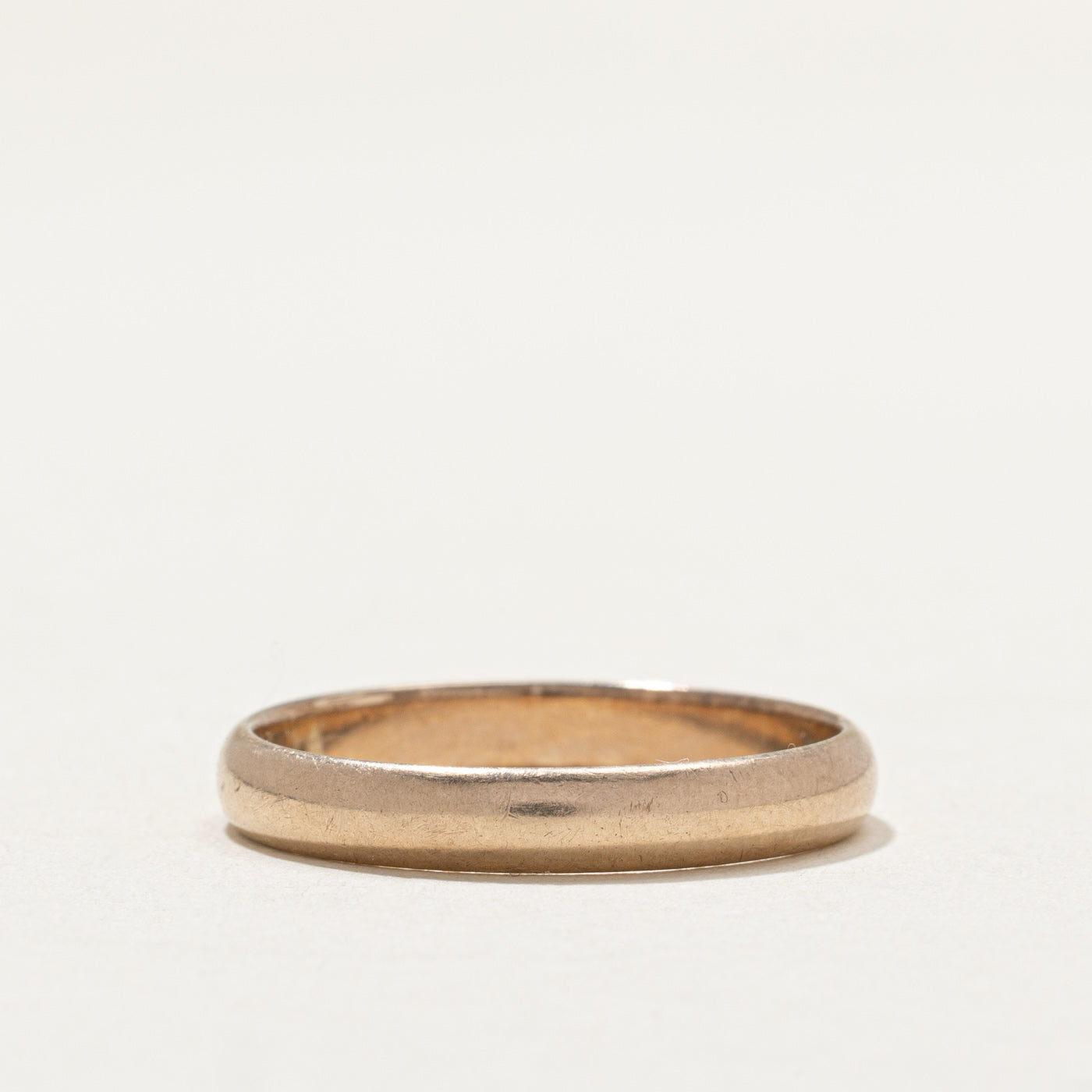 9K Yellow Gold Plain Wedding Band Ring - Size 9.5 - Classic Minimalist Jewelry for Men & Women - Perfect for Engagement, Anniversary & Everyday Wear
