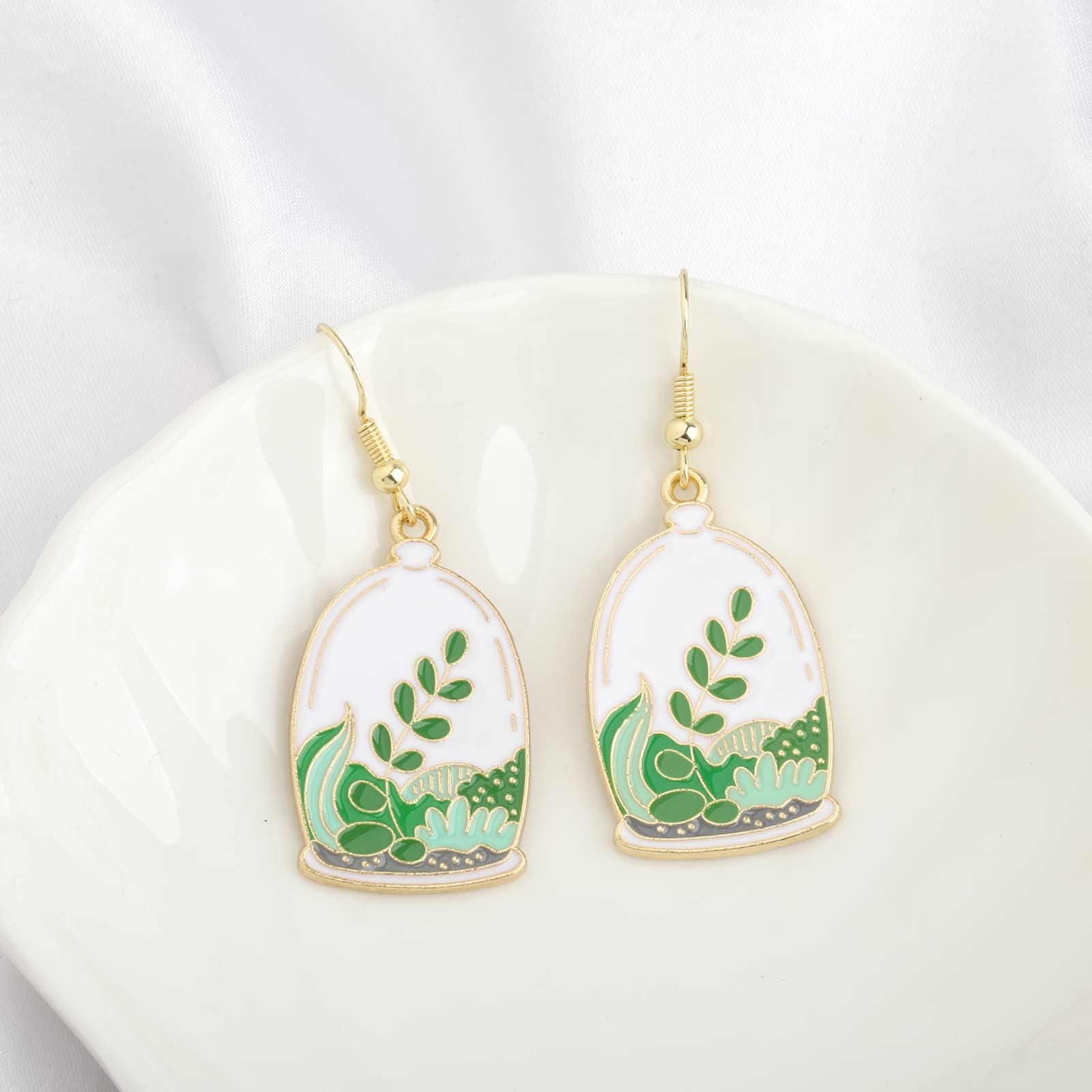 FUSTMW Green Cactus Dangle Earrings - Trendy Botanical Jewelry for Women | Perfect Gift for Plant Lovers, Boho Fashion & Summer Outfits