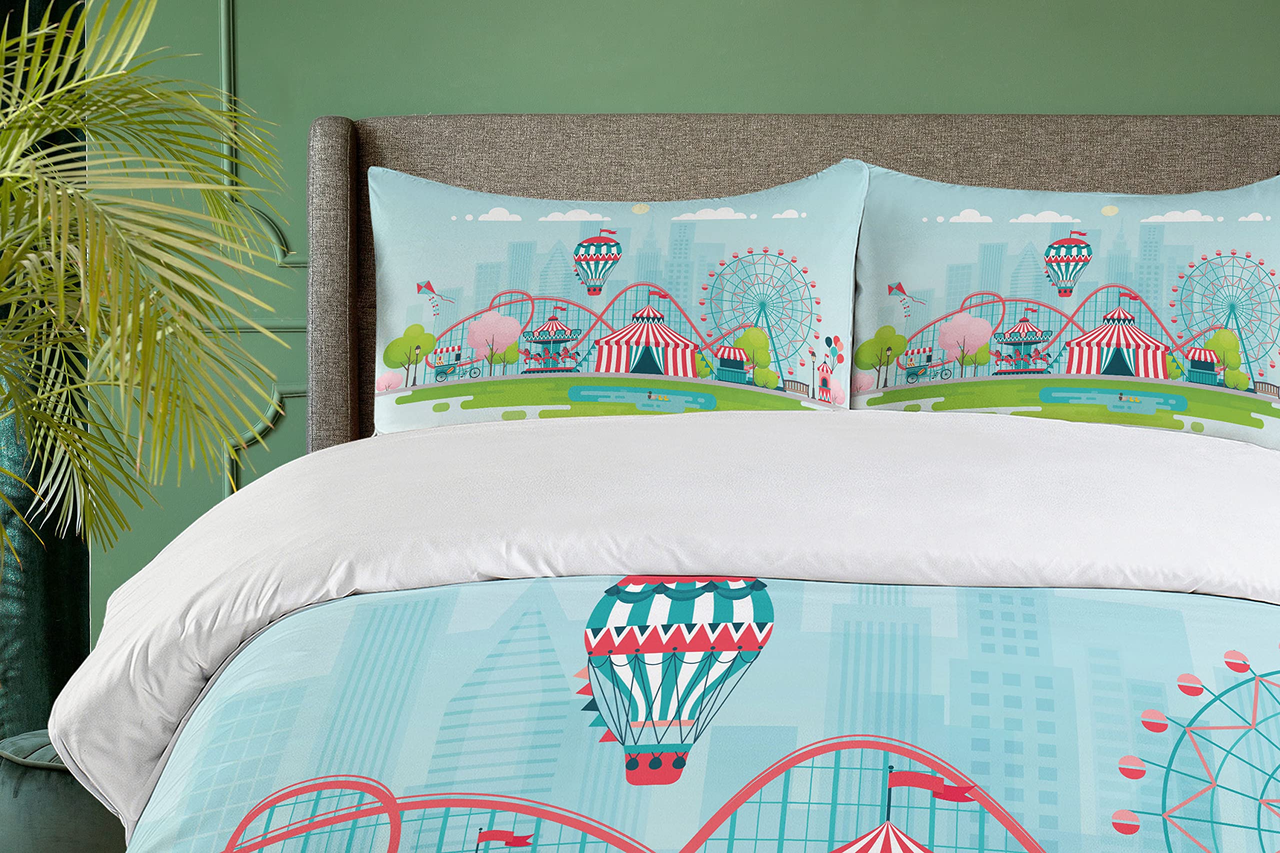 Ambesonne Ferris Wheel Duvet Cover Set - Vibrant Urban Carnival Theme with Circus Tents, Hot Air Balloons & Rollercoaster - 3 Piece King Size Bedding Set Includes 2 Pillow Shams - Perfect for Theme Bedrooms, Kids Rooms & Circus-Themed Decor