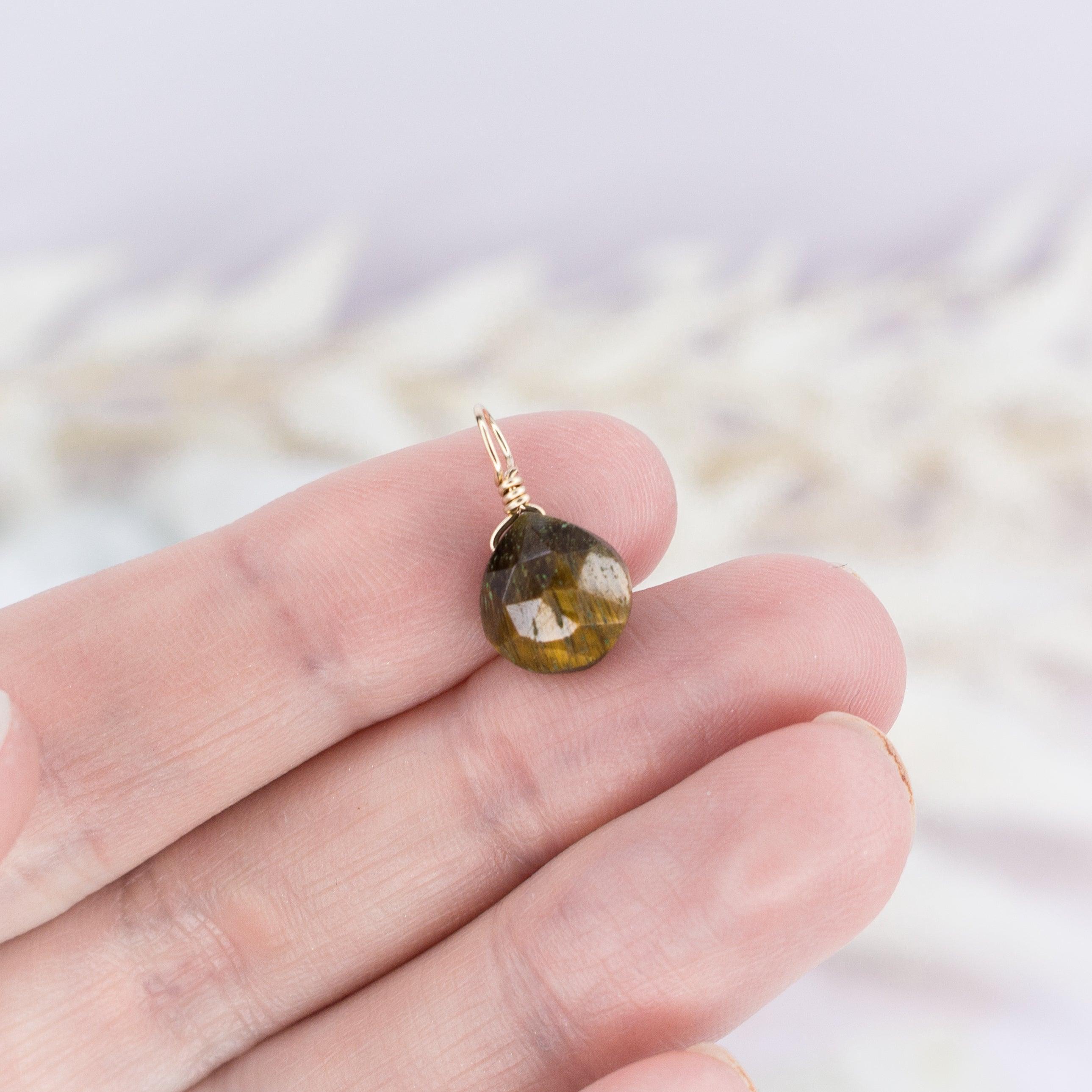 Natural Tiger's Eye Teardrop Pendant Necklace - Healing Crystal Jewelry for Women - Perfect for Meditation, Spiritual Protection & Boho Fashion Accessories