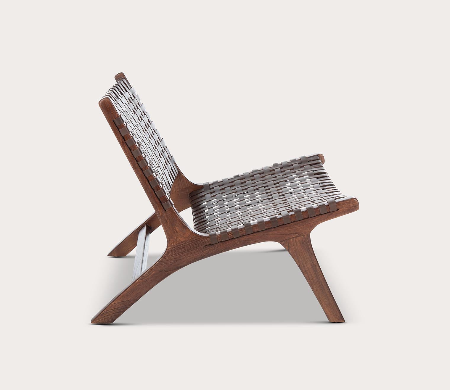 Safevieh Luna Accent Chair - Modern Upholstered Lounge Chair for Living Room, Bedroom & Office - Stylish Home Decor with Comfortable Seating for Relaxing & Reading
