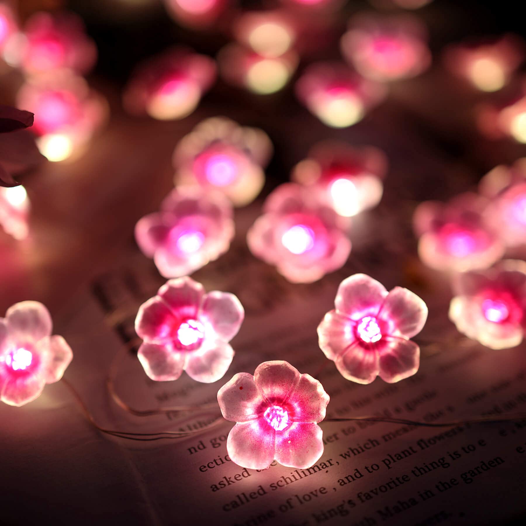 Cherry Blossom Fairy String Lights - 10ft 30LED Sakura Pink Flower Lights with Timer & Remote Control, Romantic Floral Garland for Bedroom, Wedding, Party, Garden & Home Décor