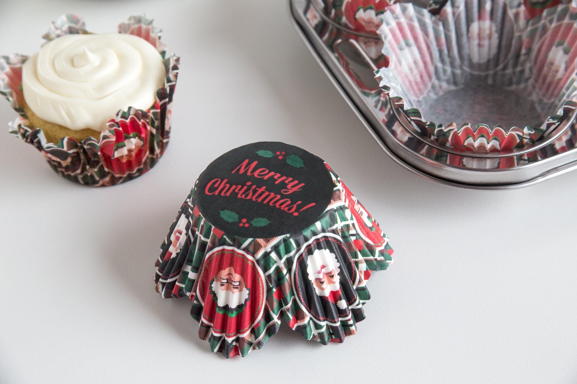 Fox Run Christmas Disposable Baking Cups - 3.5 x 3.5 x 2 Inch Colorful Paper Liners for Holiday Cupcakes, Muffins & Party Desserts