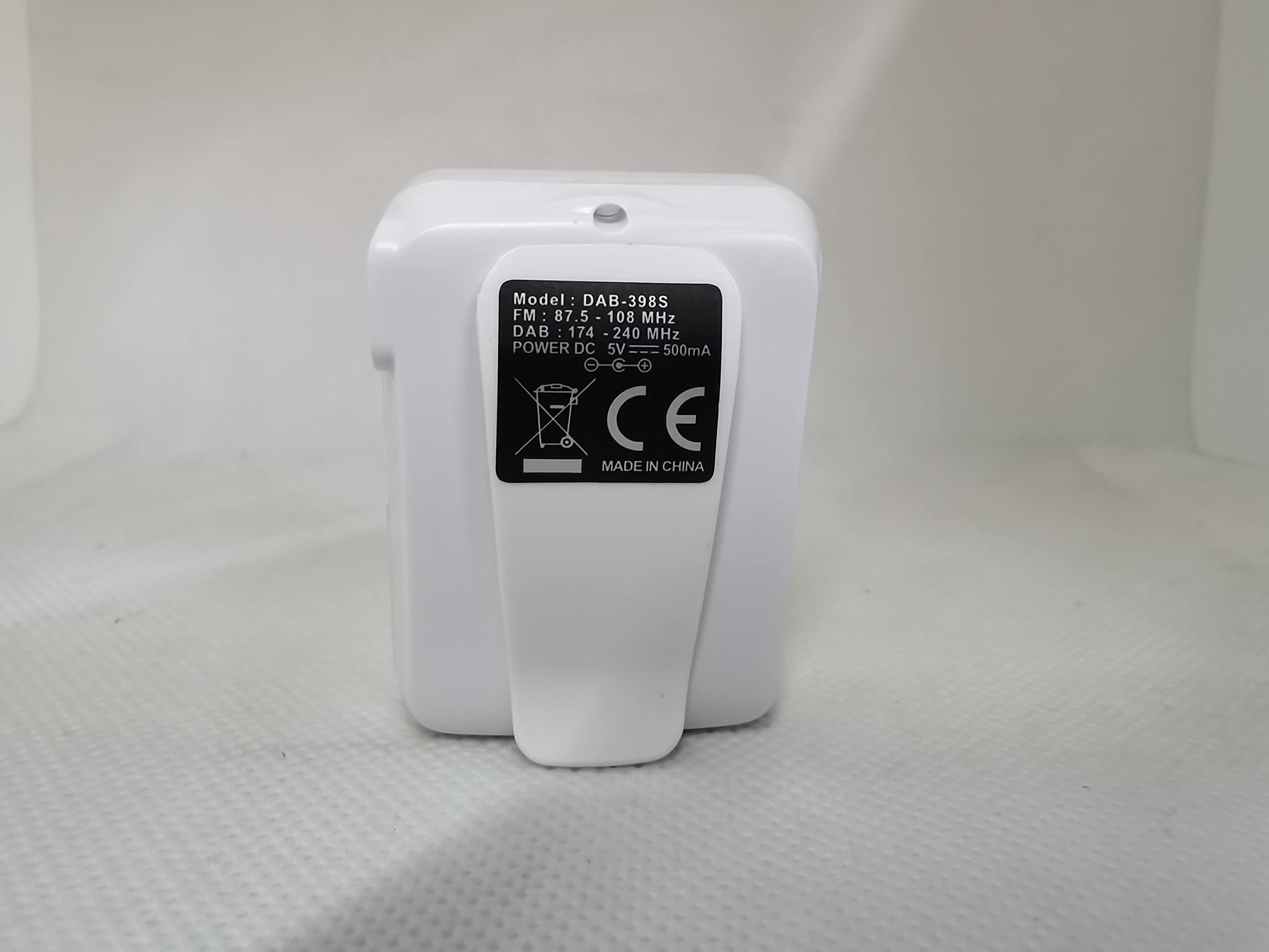 Portable DAB/DAB+/FM Digital Radio with Rechargeable Battery, OLED Display & Earphones - Compact Personal Radio for Sports, Running, Walking, Jogging, Cycling & Outdoor Activities | Perfect for Commuting, Travel & Emergency Use