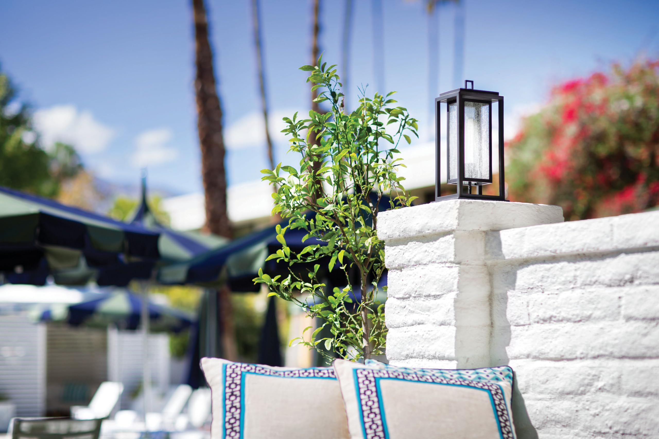 Hinkley Republic Single Light Medium Outdoor Pier Mount Lantern - Transitional Modern Double Frame Design, Oil Rubbed Bronze Finish - Coastal Elements Collection - Perfect for Porch, Patio, Garden, and Entryway Lighting