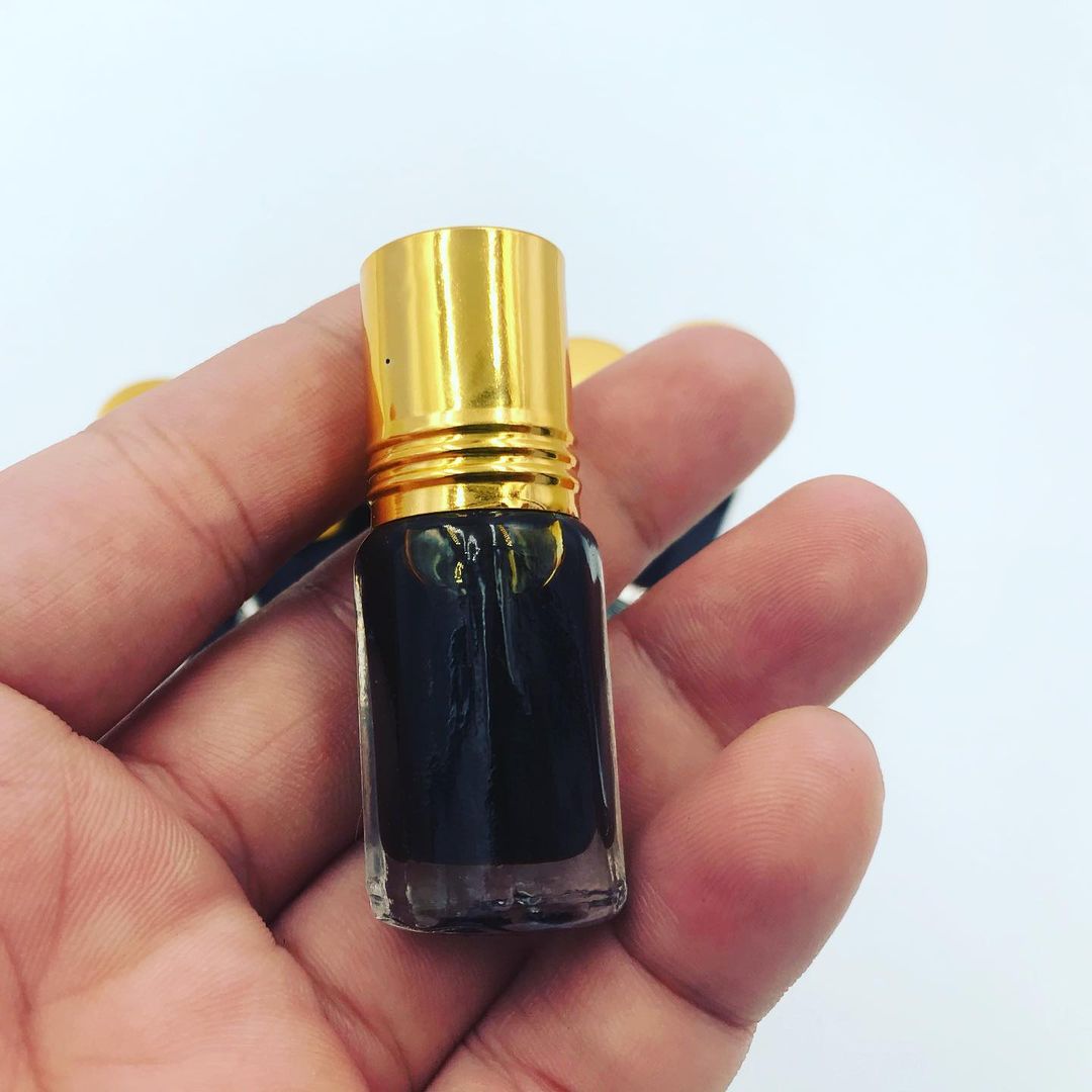 Premium Vietnam AAA Royal King Agarwood Oudh Oil - 25 Years Aged, Hydro Distilled, Limited Rare Edition (Grade A+) - Perfect for Meditation, Aromatherapy & Luxury Fragrance Making
