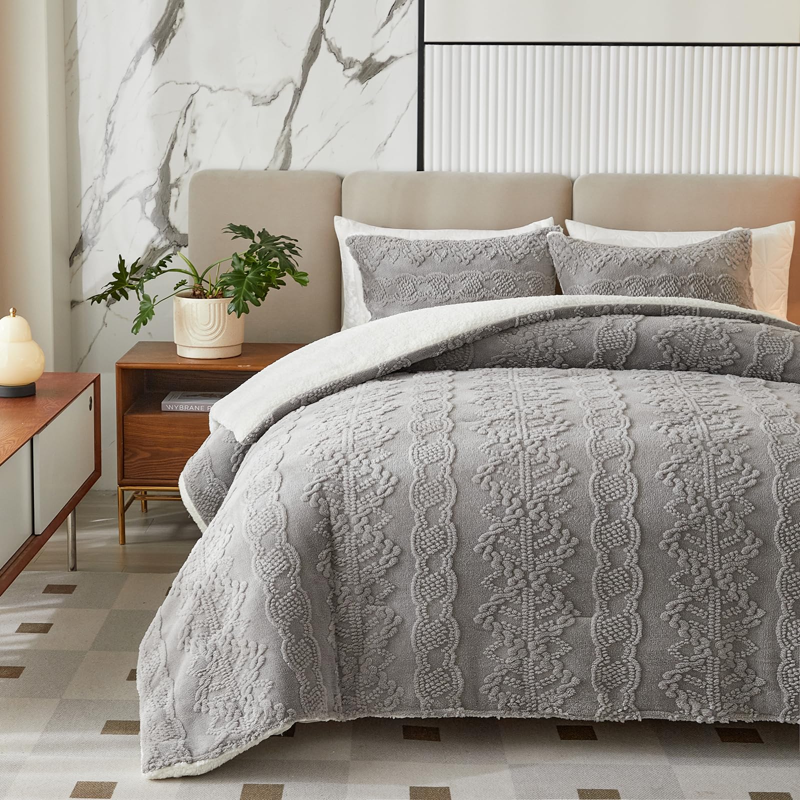 Luxury Flannel Fleece Sherpa Comforter Set Full/Queen Size - Ultra Soft & Warm Jacquard Boho Stripes Down Alternative Bedding - Grey Winter Comforter with 2 Pillowcases (3-Piece Set) - Perfect for Cozy Bedrooms, Guest Rooms & Cold Weather Retreats