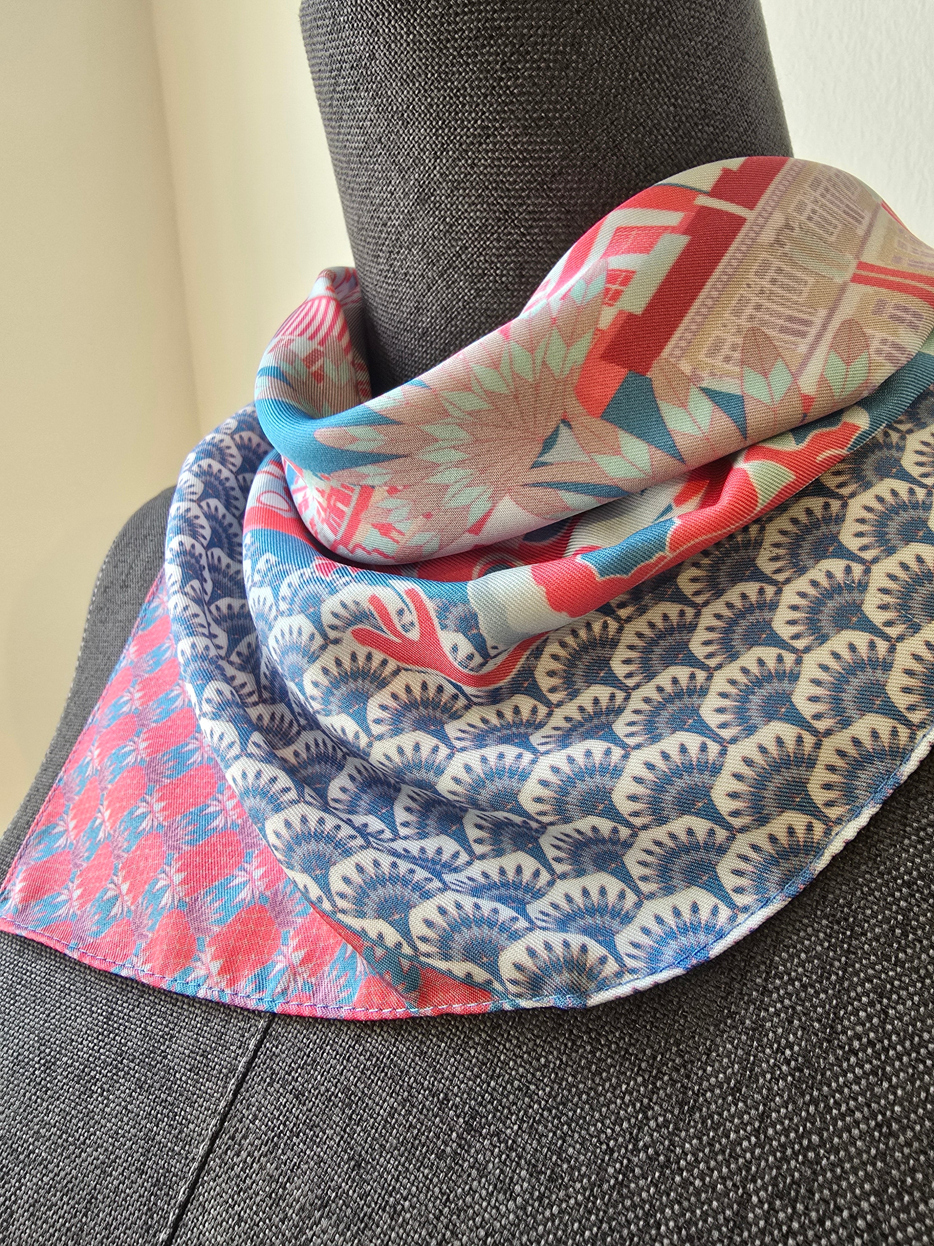 Stylish Tanjong Pagar Petite Re Thread Scarf - Lightweight Fashion Accessory for Women - Perfect for Office, Travel & Casual Outfits