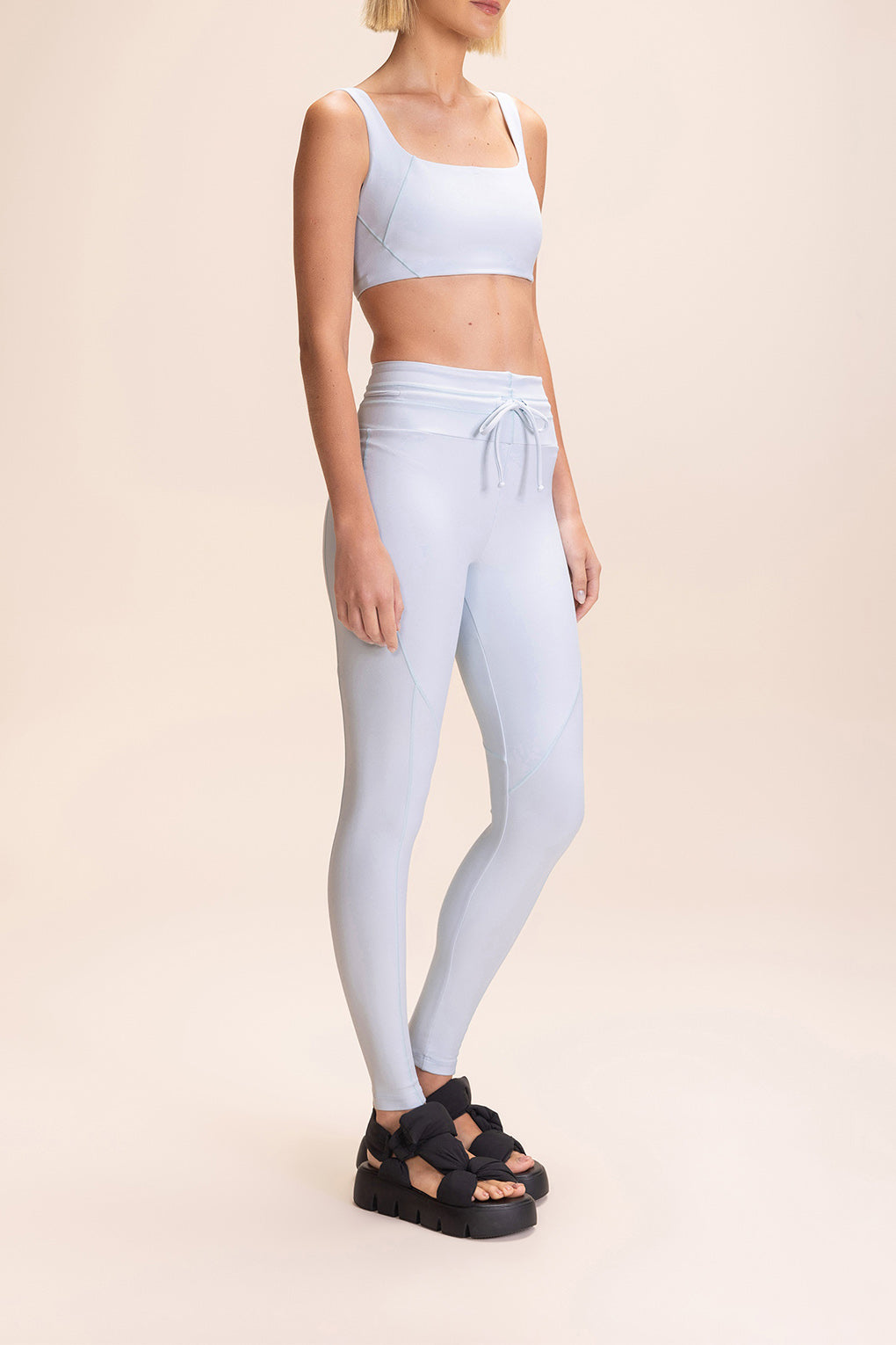 High-Quality Neoprene Sports Bra for Women - Comfortable & Supportive Workout Top for Running, Yoga & Gym
