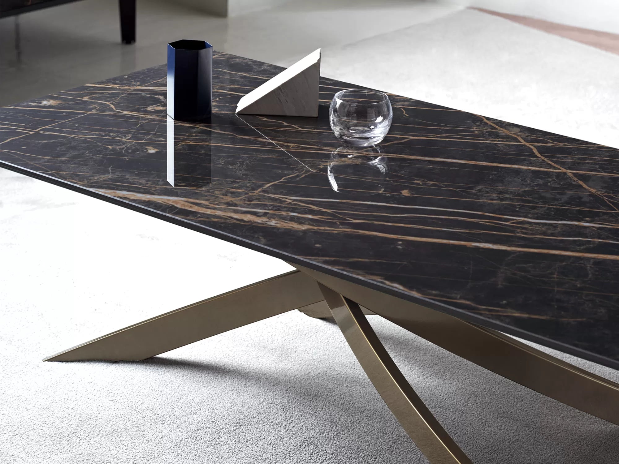 Stylish Artistico Marble & Ceramic Coffee Table - Modern Living Room Centerpiece for Home Decor