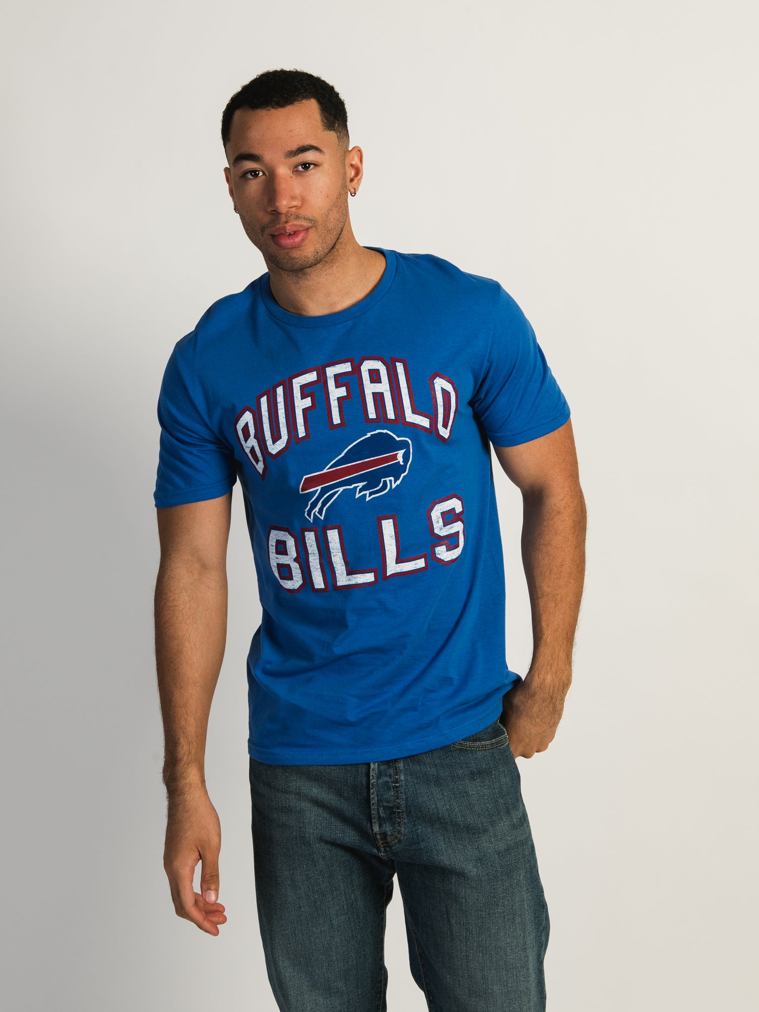 47 NFL Buffalo Bills Franklin Vintage T-Shirt - Clearance Sale - Perfect for Game Day, Tailgating & Fan Gifts