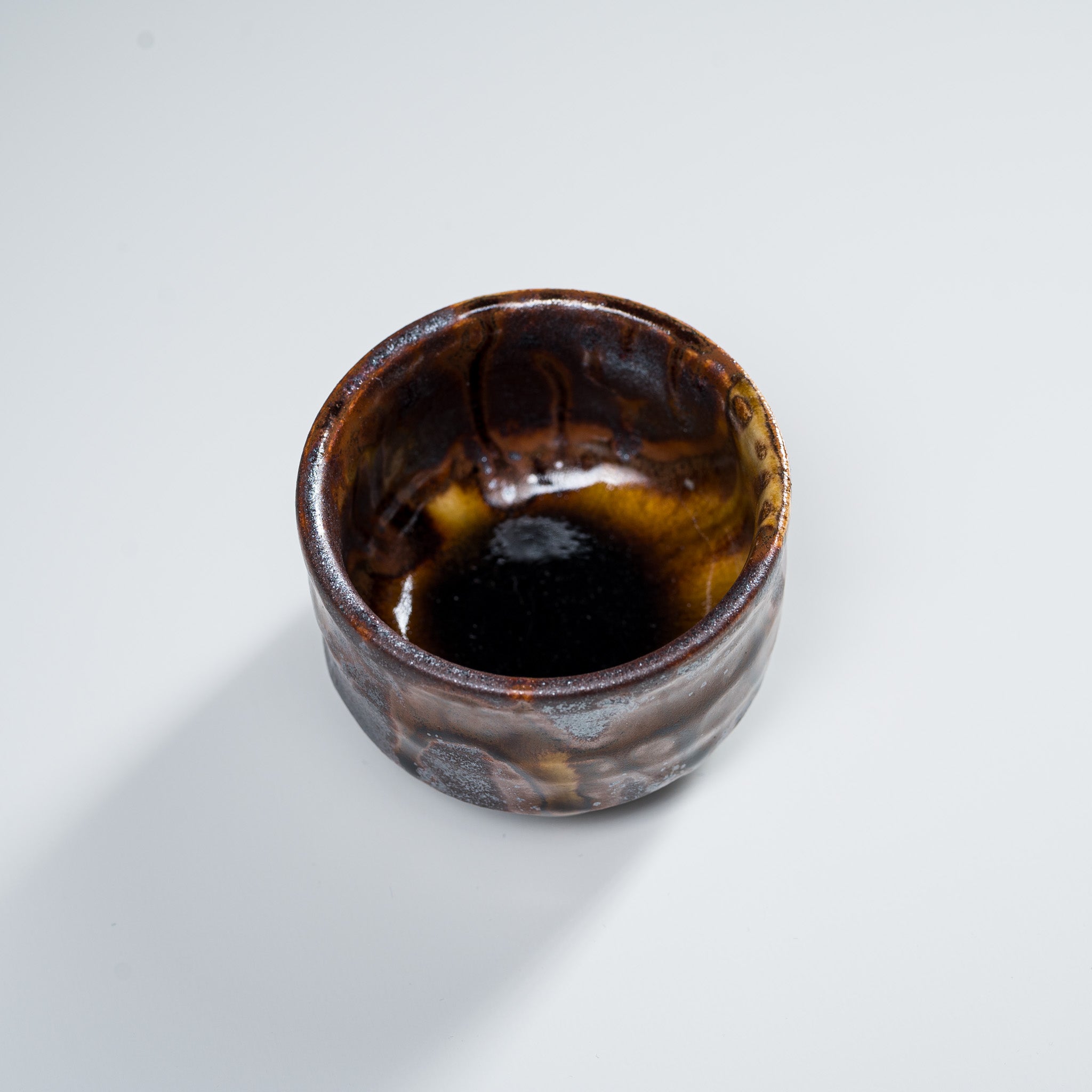 Handcrafted Mino Ware Pottery Sake Cup & Teacup - Traditional Japanese Magma Glaze Ceramic - Perfect for Sake Tasting, Tea Ceremonies & Home Decor