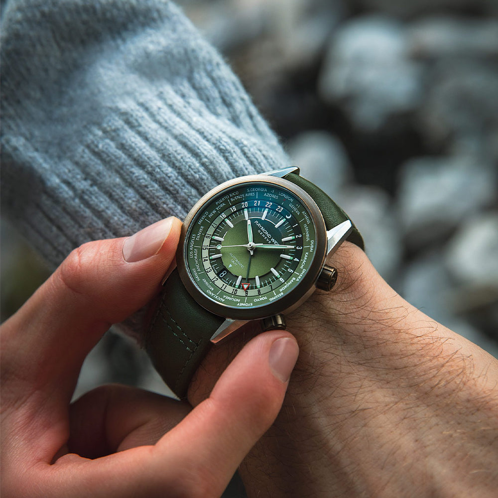 Freelancer GMT Worldtimer Watch 40.5mm Green Dial Leather Strap - Perfect for Business Travel & International Timekeeping