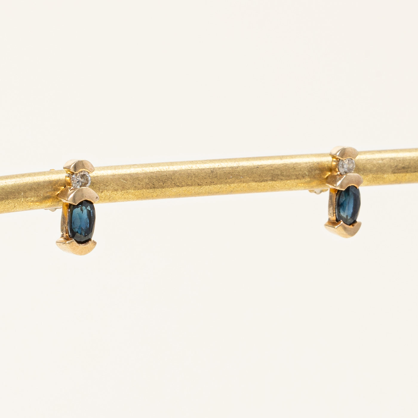 Sapphire & Diamond Stud Earrings for Women | 0.40ctw Blue Sapphire & 0.08ctw Diamond | 14K White Gold | Perfect for Weddings, Anniversaries & Special Occasions