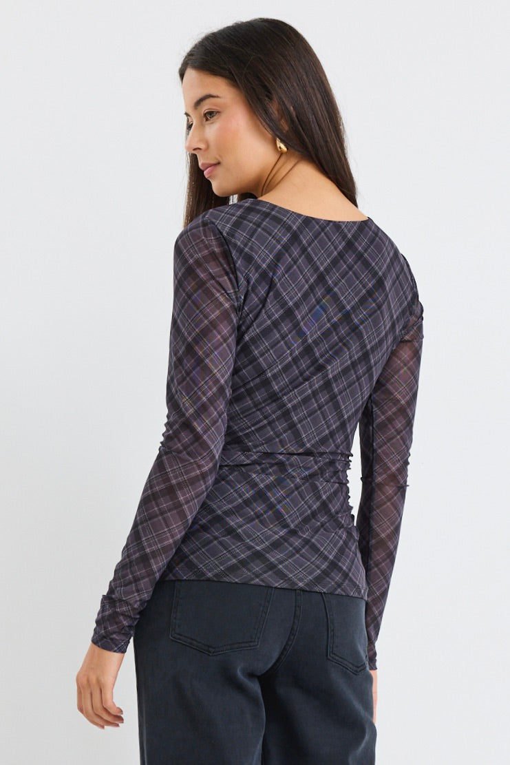 Charcoal Check Long Sleeve Wide Neck Top for Women - Stylish & Comfortable Fall Fashion - Perfect for Casual Outings & Layering