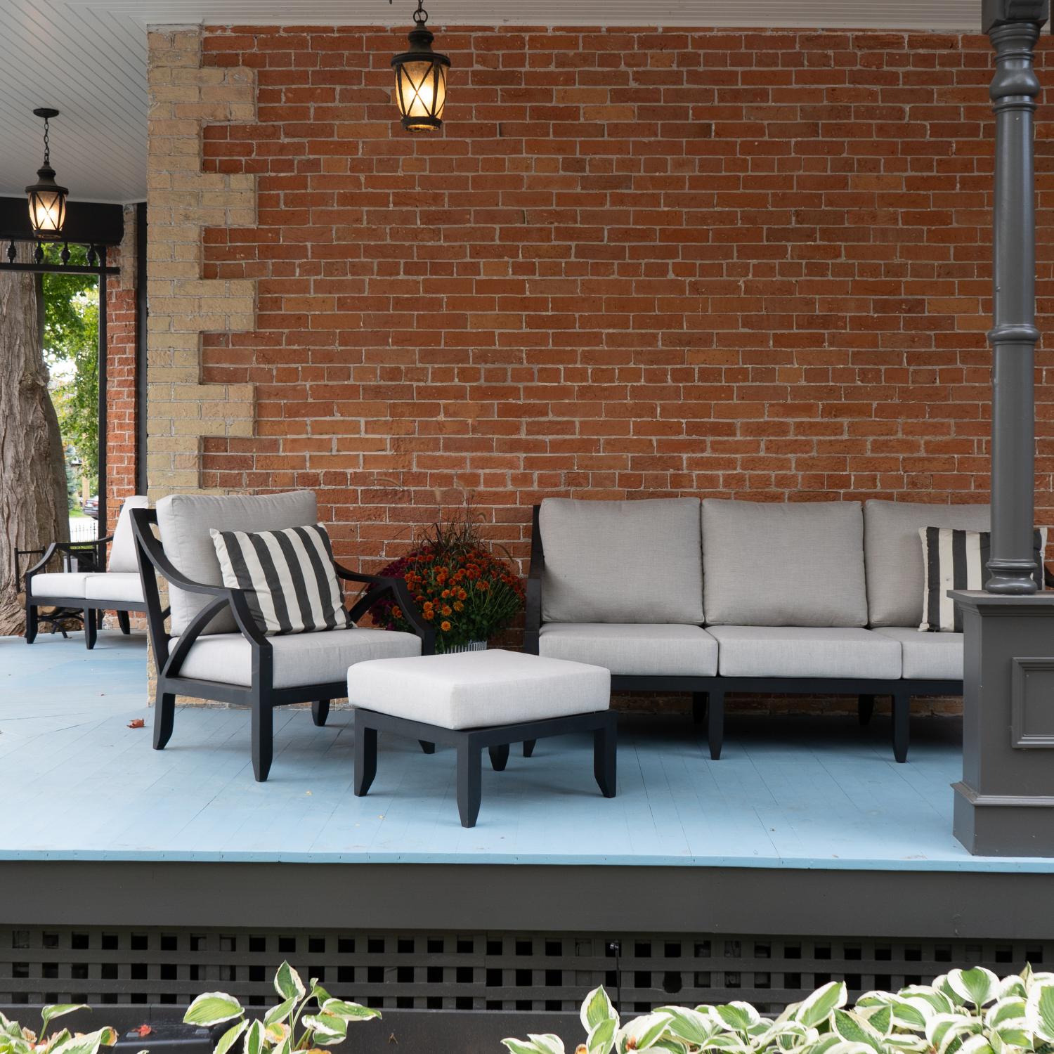 Morena Lounge Chair - Modern Comfortable Accent Chair for Living Room, Bedroom & Office - Perfect for Relaxing, Reading & Lounging
