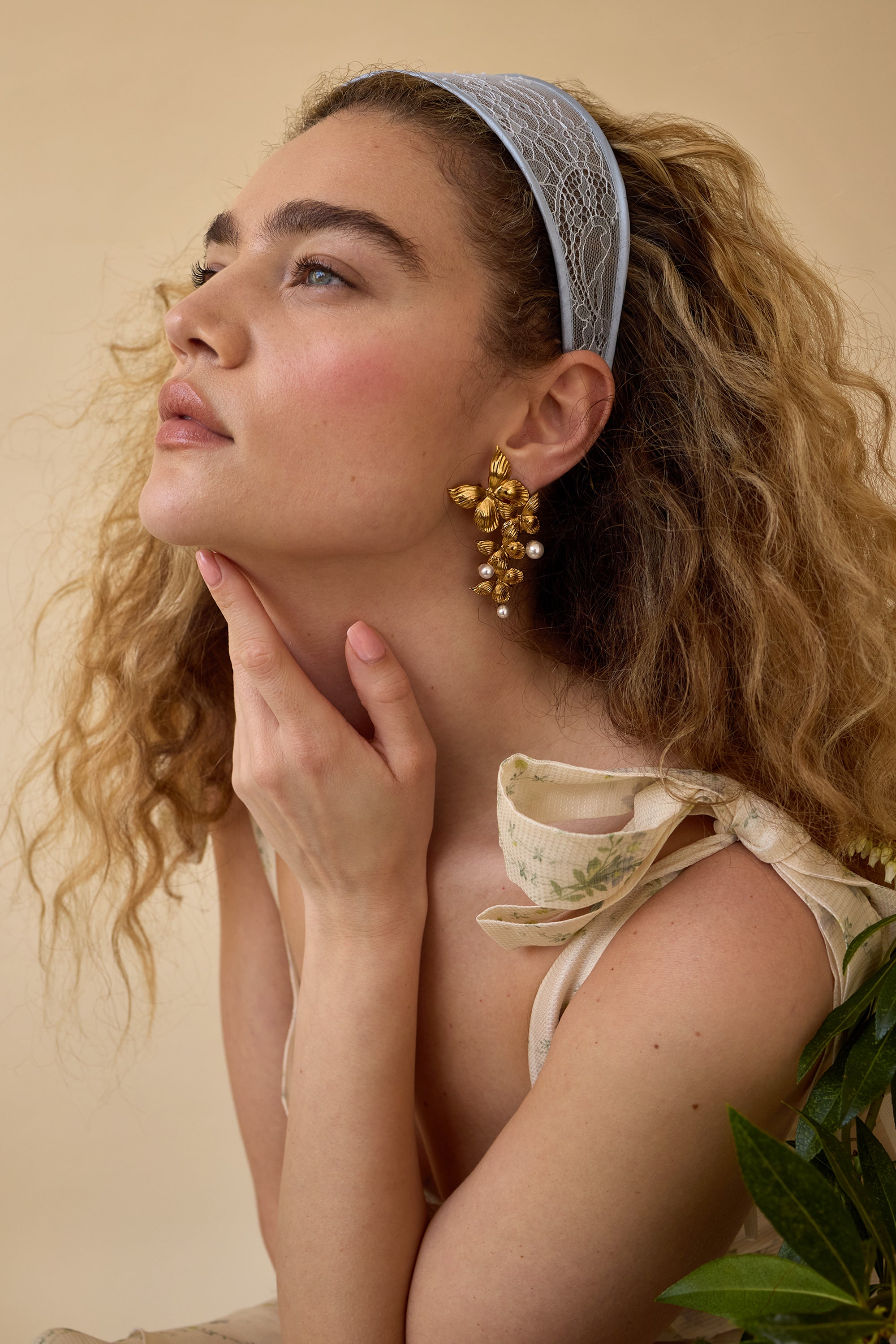 Giselle Lace Wide Headband for Women - Elegant Stretchable Hair Accessory for Weddings, Parties & Everyday Wear