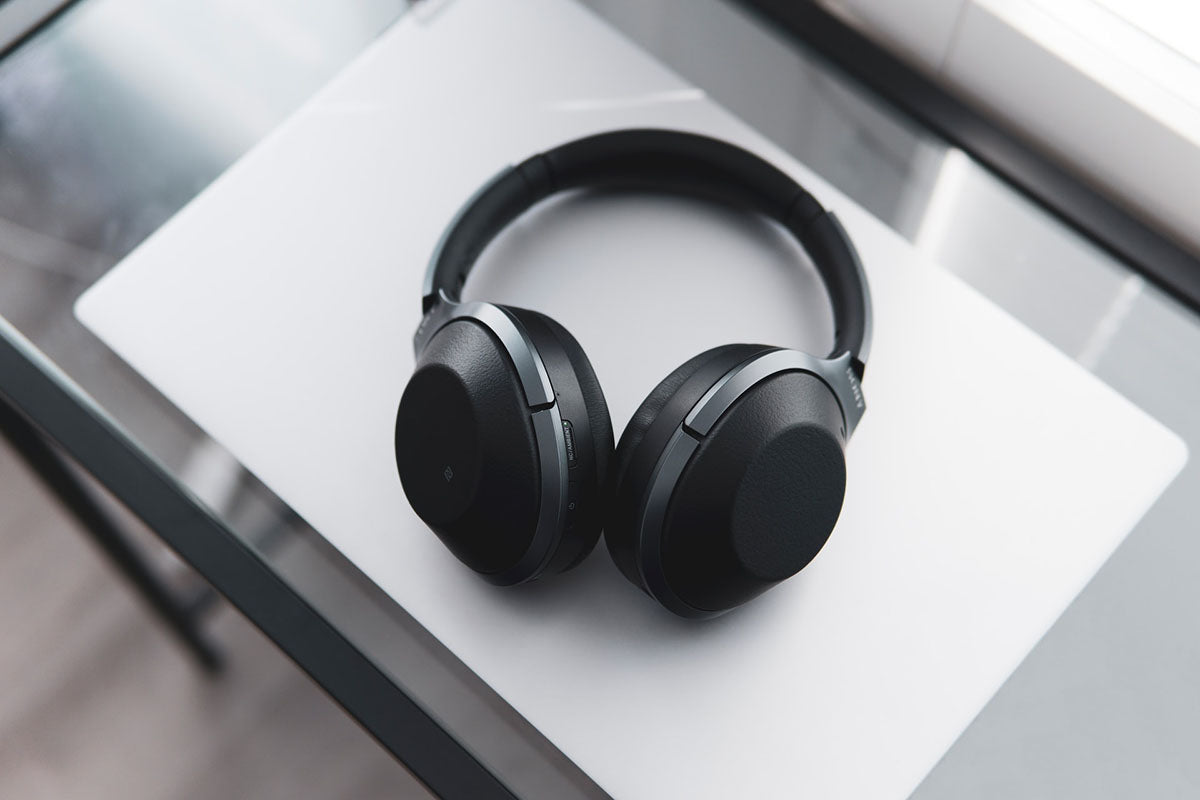 Best Wireless Gaming Headset with Stereo Sound - Noise Cancelling Mic for PC, PS5, Xbox - Perfect for Competitive Gaming & Streaming