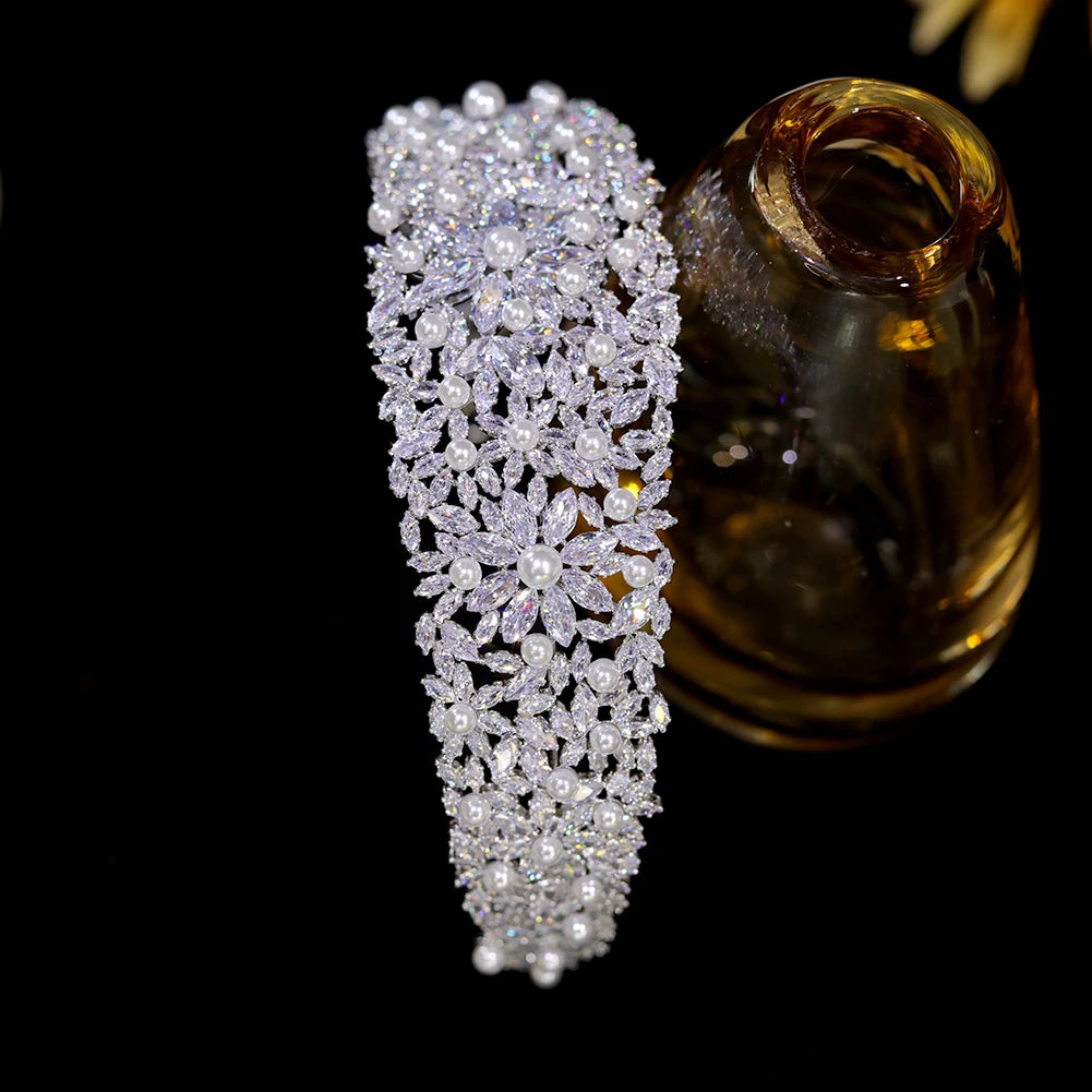 Luxury Bridal Pearl Headband with Crystal Tiara - Wedding Flower Crown for Bride, Bridesmaids & Special Occasions - Perfect for Ceremonies, Photos & Prom