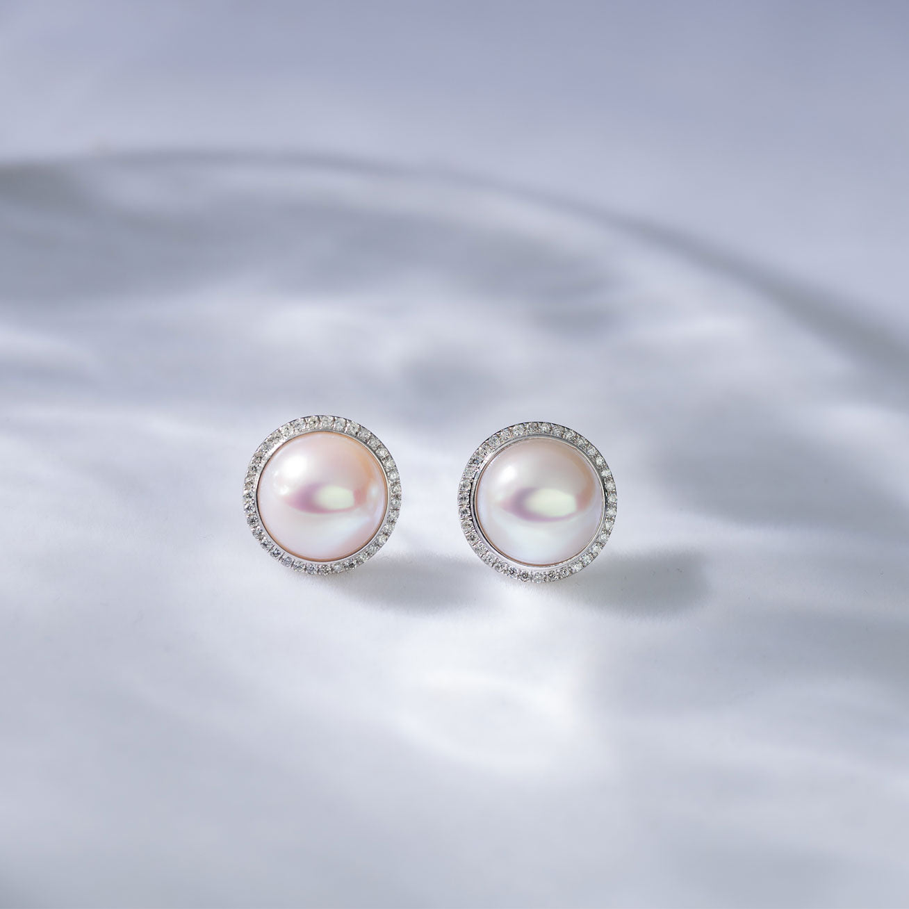 18K Gold Diamond & Pearl Dome Earrings for Women | Elegant Edison Pearl Stud Earrings KE00122 | Perfect for Weddings, Parties & Special Occasions