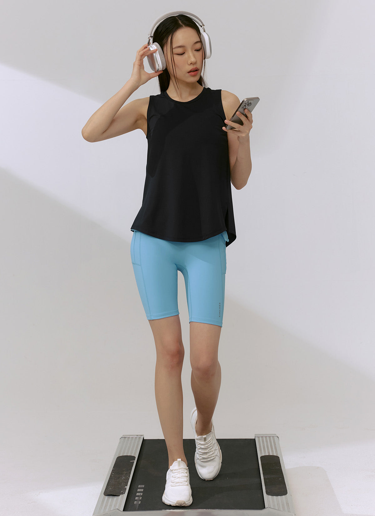 Black Label 360N Out Pocket Leggings for Women - High Waisted Yoga Pants with Side Pockets - 4.5