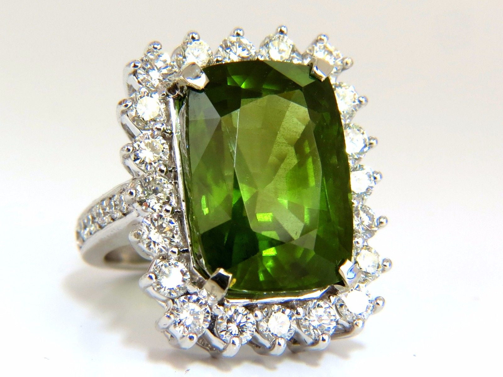 GIA Certified 18.58 Carat Natural Green Peridot Diamond Ring in 18K Gold - Elegant Jewelry for Weddings, Anniversaries & Special Occasions
