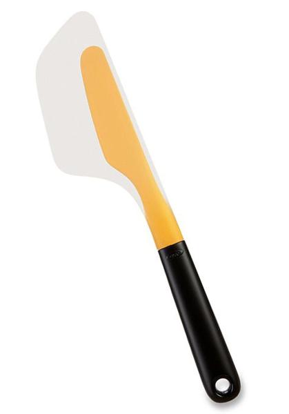 OXO Good Grips Non-Slip Silicone Turner Spatula - Heat Resistant Kitchen Utensil for Flipping Pancakes, Burgers & Eggs - Perfect for Grilling, Cooking & Baking