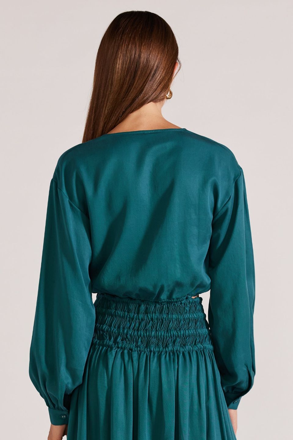 Leila Emerald LS Cropped Top - Women's Long Sleeve Fashion Crop Top for Casual Wear, Date Night & Street Style Outfits
