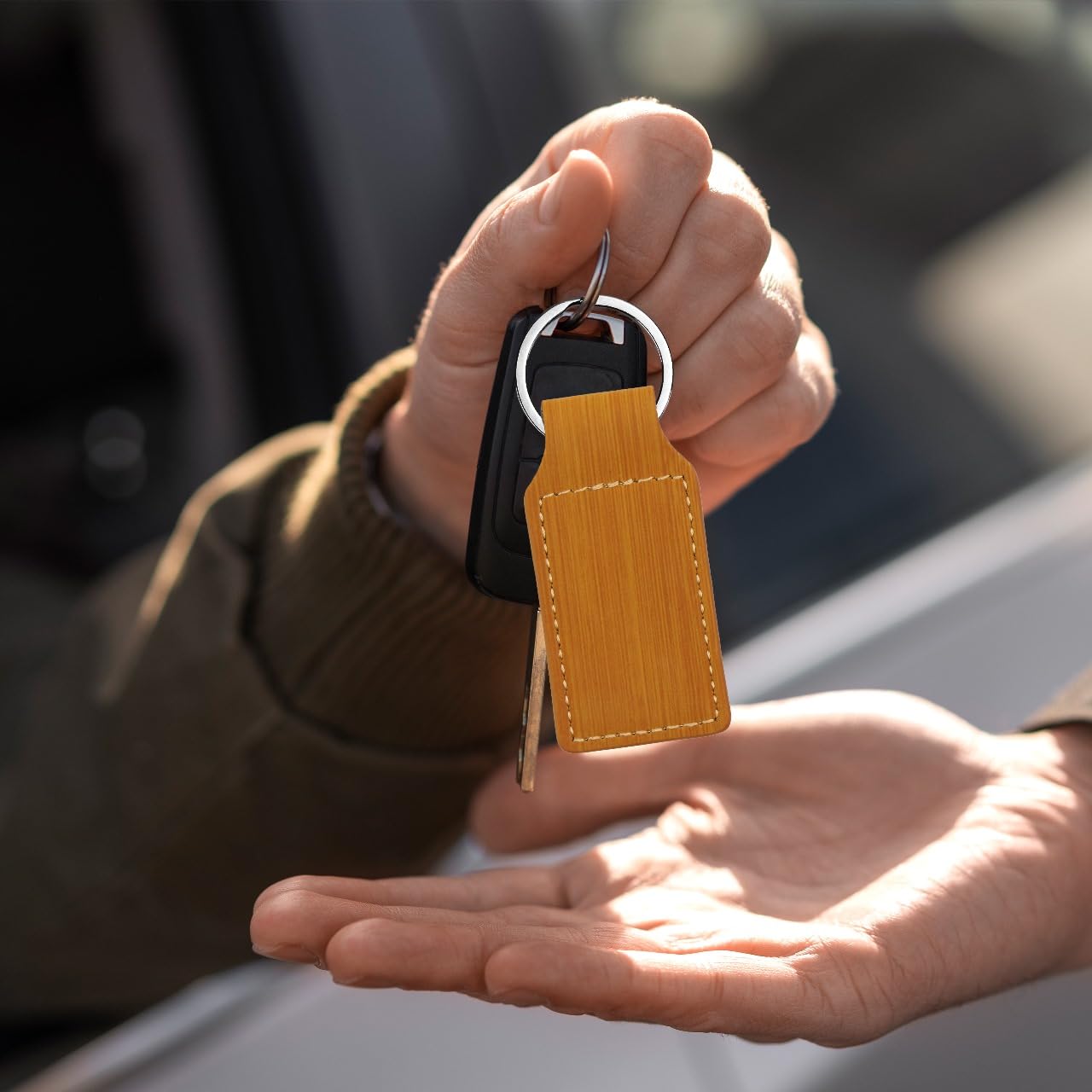 Custom Engraved Rectangle Keychain - Weightlifting Man Design - Perfect for Gym Enthusiasts & Fitness Gifts