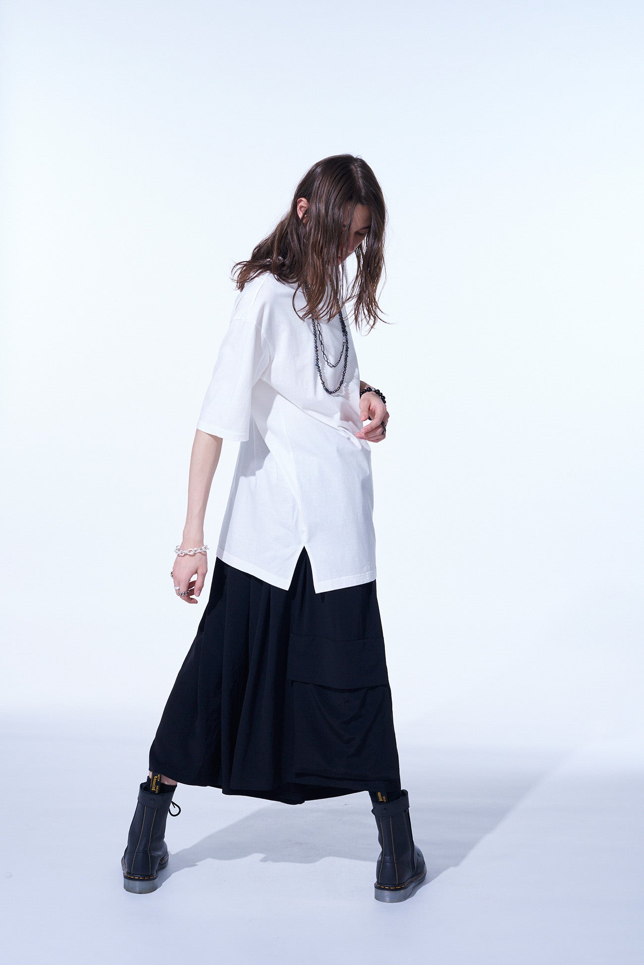 Stylish Crepe de Chine Cropped Wide Pants with Gusseted Flap Pockets - Comfortable & Trendy Women's Trousers for Work, Travel & Casual Outfits