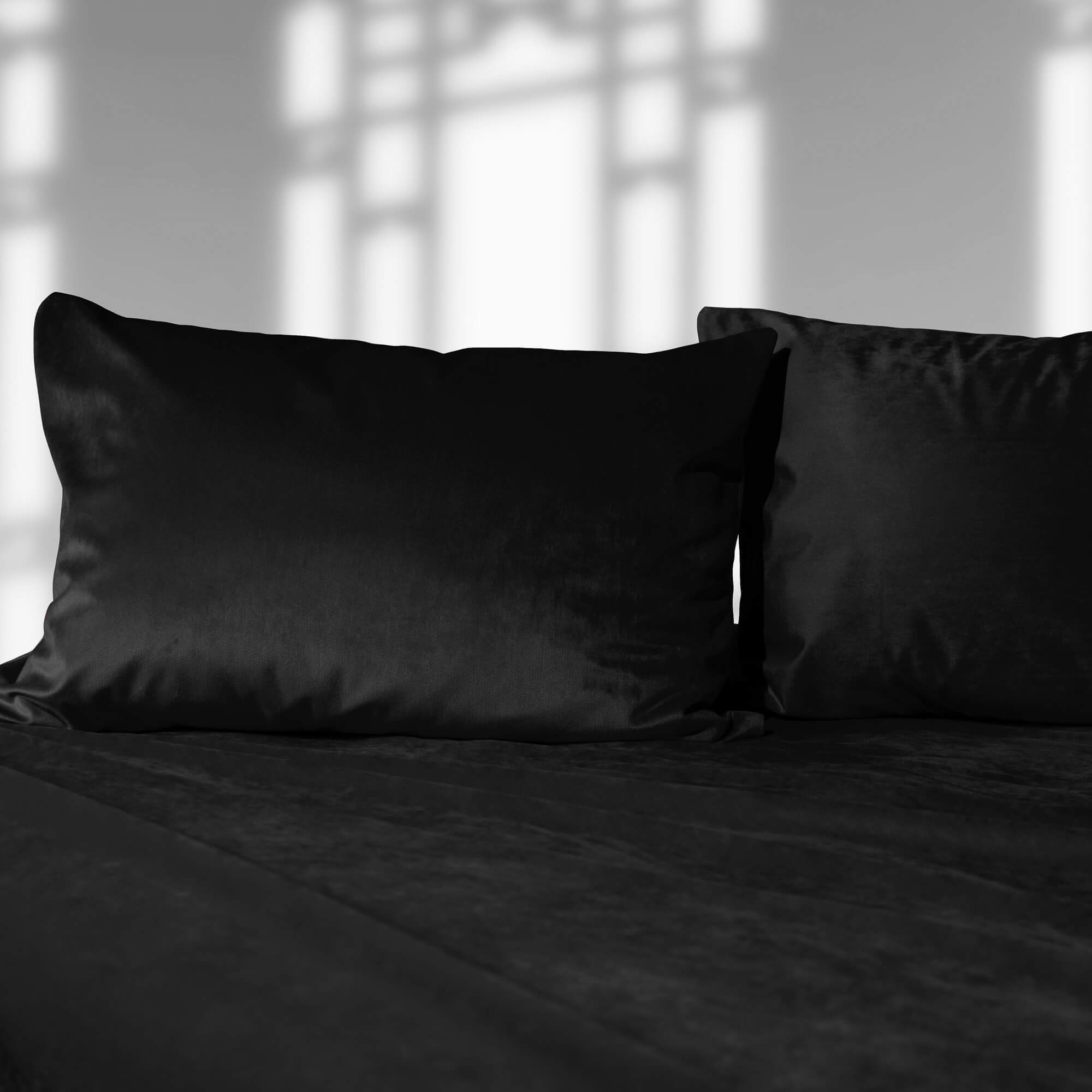 Liberator Liquid Velvet Sheet Set & Pillowcases - Ultra Soft Luxury Bedding for Couples - Queen Size, Black - Perfect for Romantic Nights & Sensual Experiences