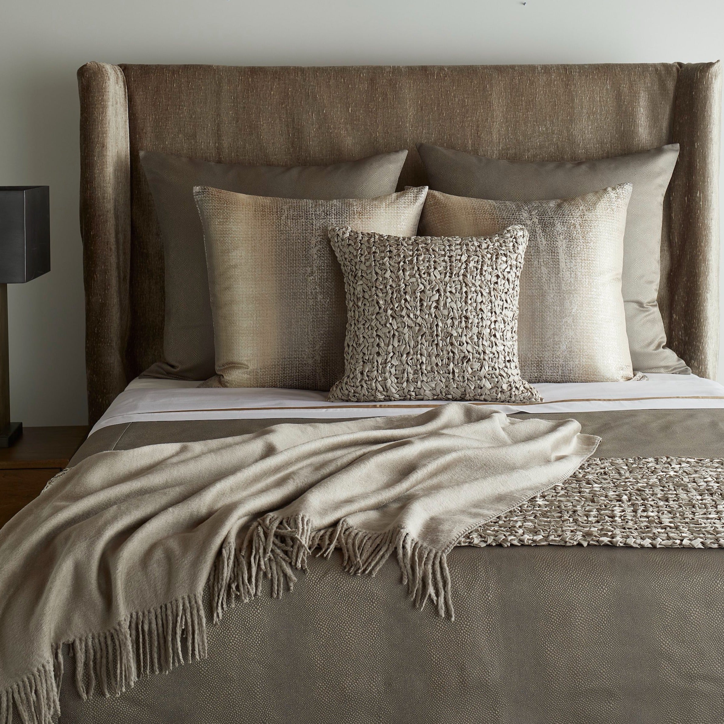 Komodo Coverlet - Soft & Lightweight Bed Blanket for All Seasons - Perfect for Bedroom, Living Room, or Travel Use