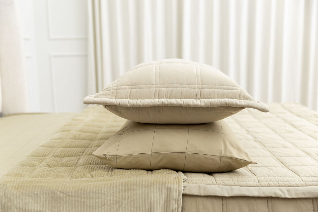 Premium Wyatt Luxe Pillowcase Set - 100% Cotton Soft Pillow Covers for Bedroom, Hotel & Travel - Queen & King Size (2 Pack) - Breathable & Hypoallergenic Bedding Essentials