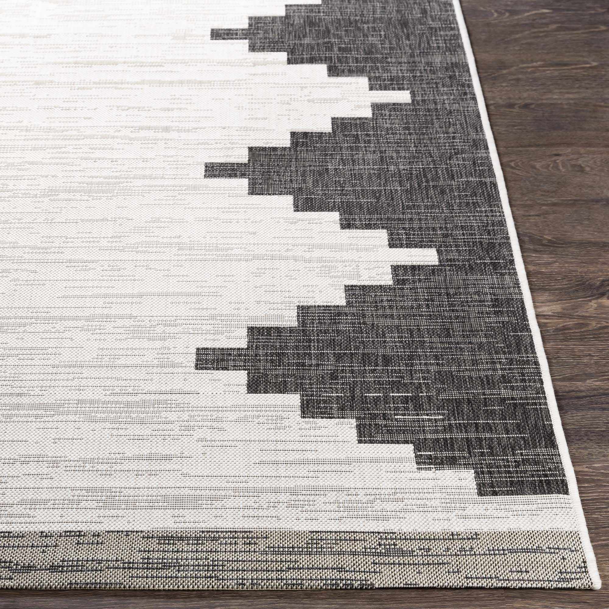 Hauteloom Djugun Waterproof Outdoor Rug - 7'10