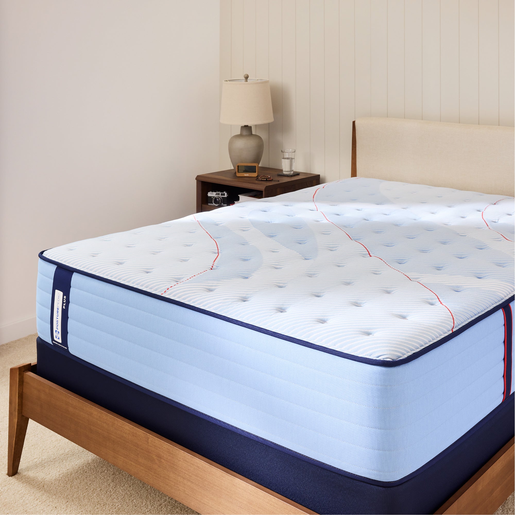 Sealy Posturepedic Plus Hagerstown Medium Firm Tight Top Mattress - Queen Size for Back Pain Relief & Pressure Point Support - Perfect for Side Sleepers & Couples in Master Bedrooms