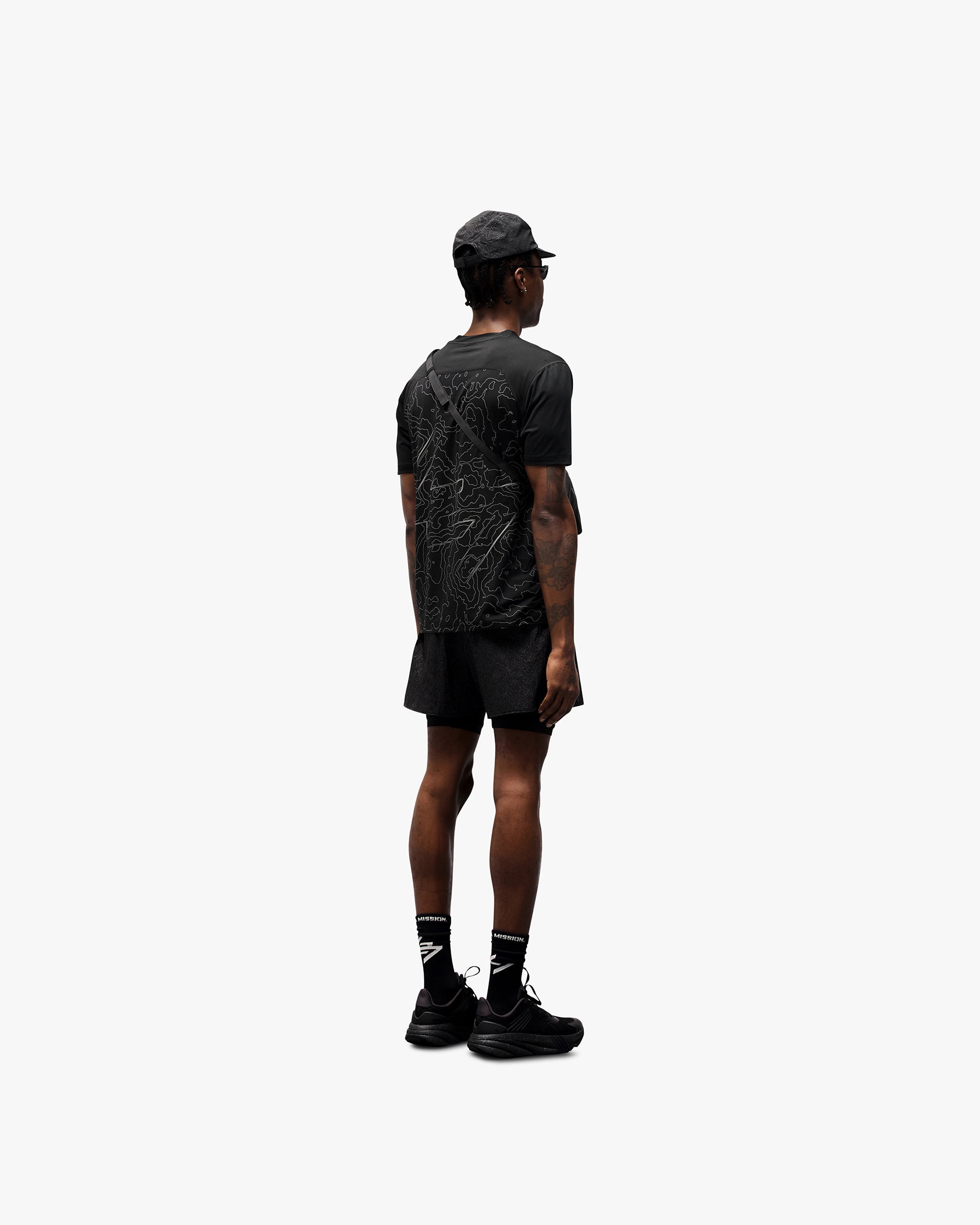 247 Contour Run T-Shirt for Men - Moisture Wicking Performance Shirt - Black - Ideal for Running, Gym & Outdoor Activities