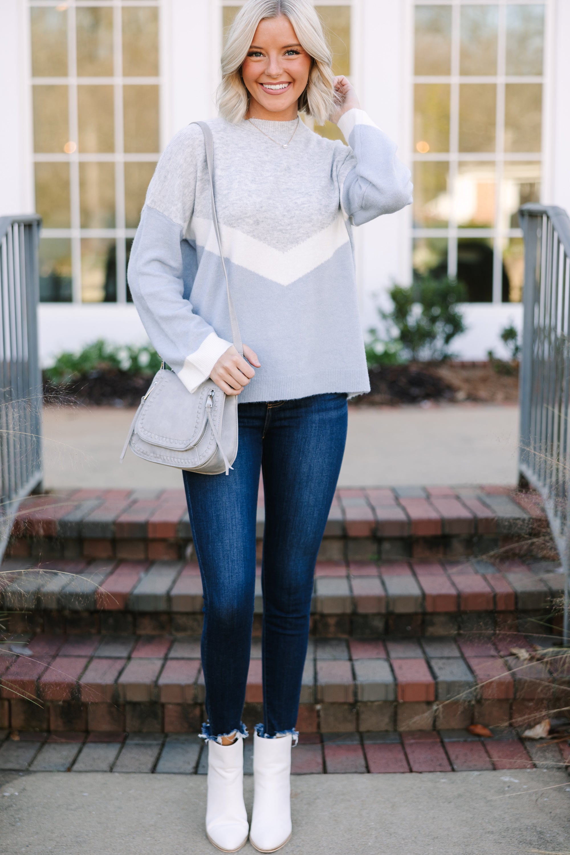 Gray & Blue Colorblock Sweater for Women - Cozy Pullover Knit Top for Fall & Winter - Perfect for Casual Outings and Coffee Dates