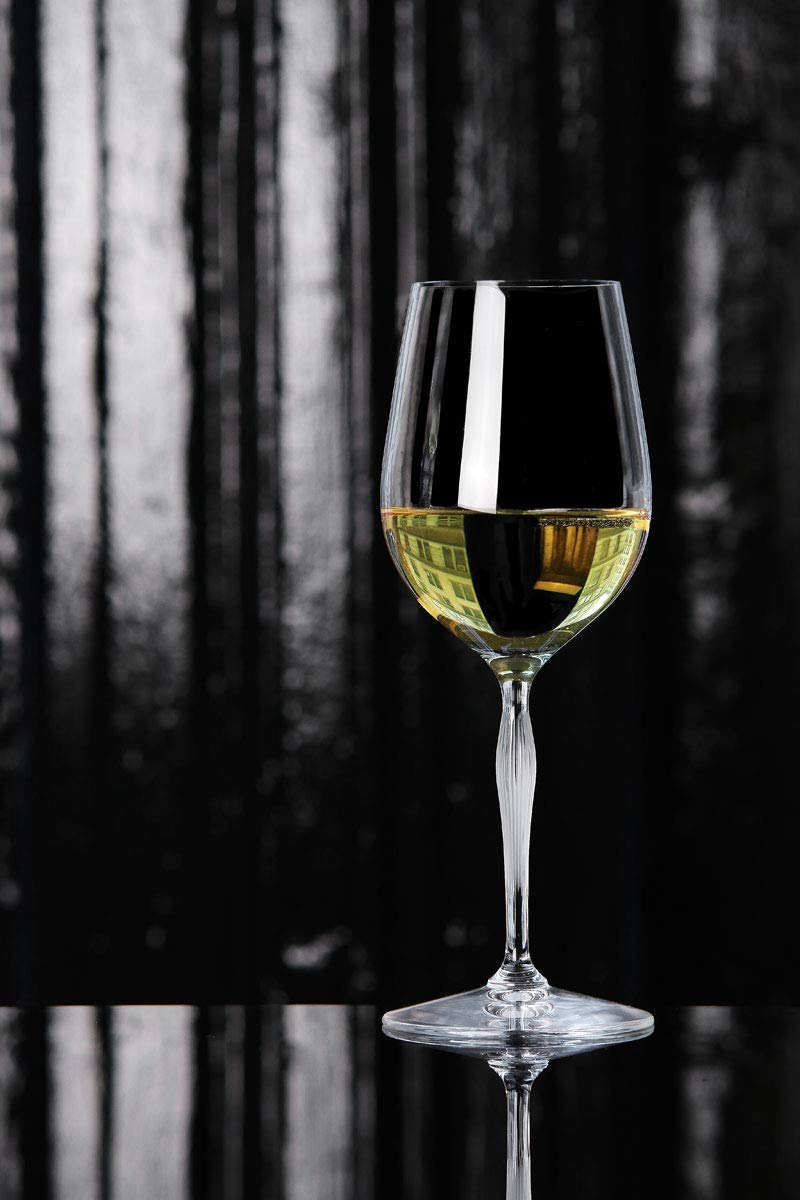 Lalique Crystal 100 POINTS Universal Wine Glass - Award-Winning Design by James Suckling, Premium Clear Crystal for Red & White Wines - Perfect for Fine Dining, Wine Tasting & Luxury Gift Giving