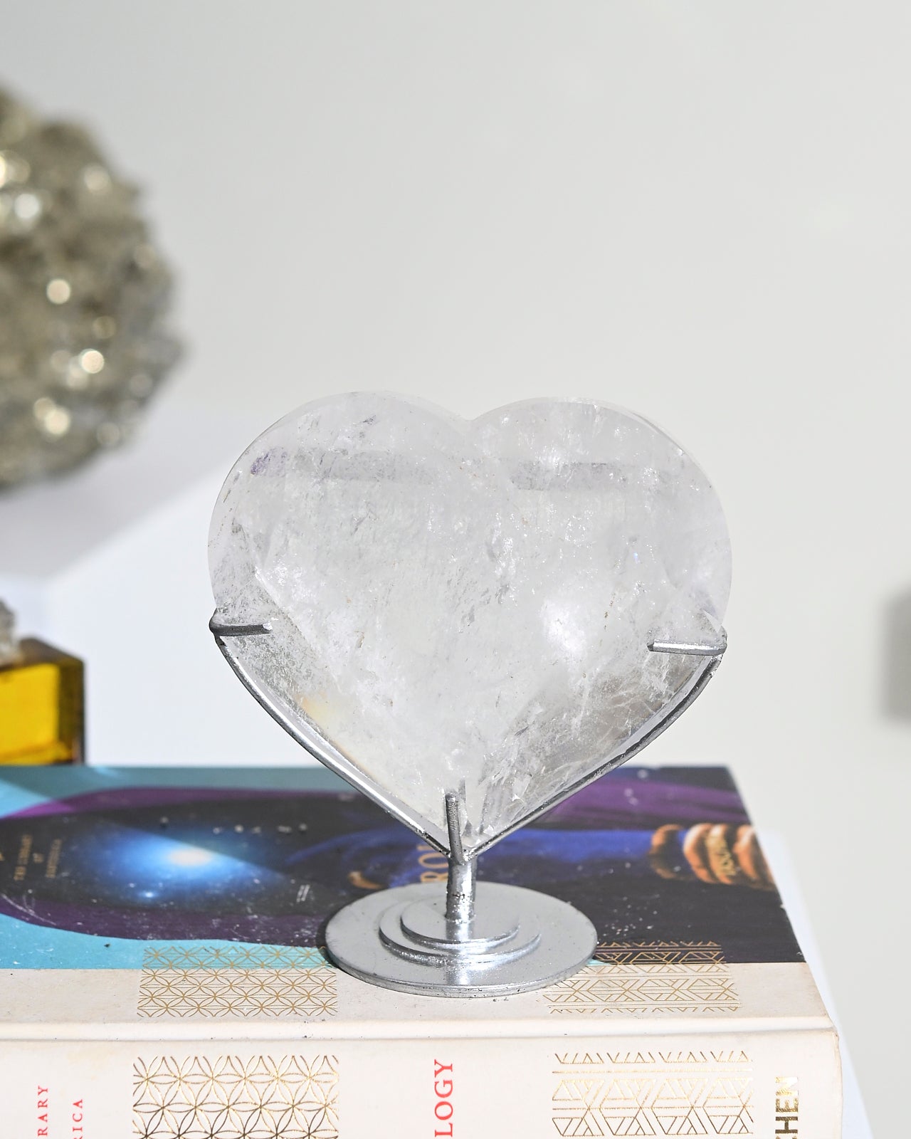 Clear Quartz Heart on Stand - Natural Healing Crystal for Meditation, Reiki, and Energy Work - Perfect for Home Decor, Yoga Spaces, and Spiritual Gifts