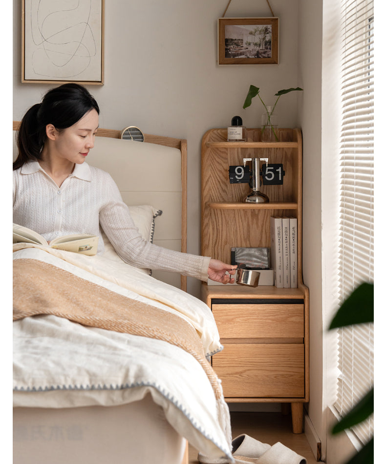 Modern Oak Solid Wood Nightstand - Bedside Table with Drawer for Bedroom Furniture - Perfect for Home Decor, Storage & Organization