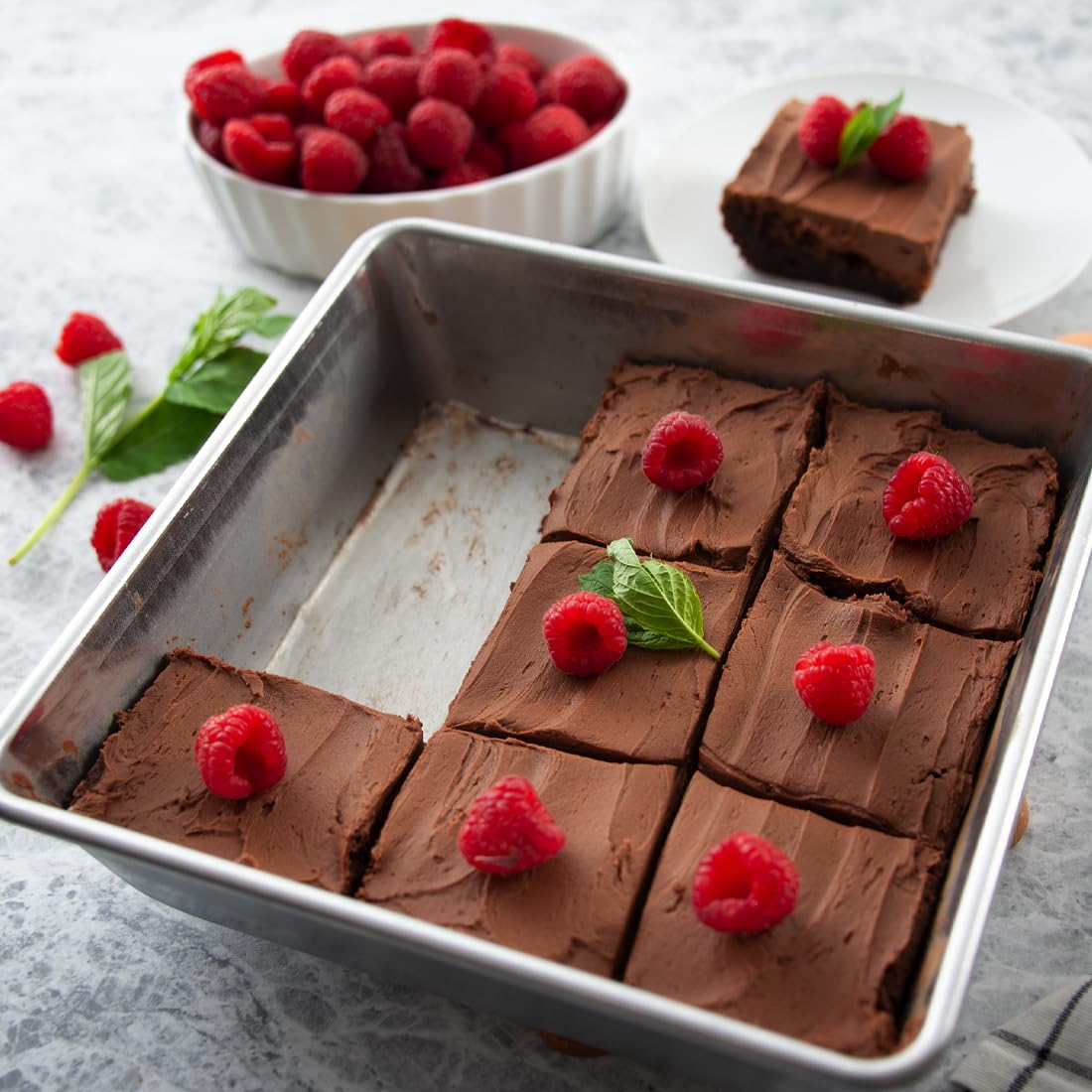 Premium Rada Cutlery 2-Piece Square Baking Pans Set - Non-Stick Oven Safe Cookware for Casseroles, Brownies & Sheet Cakes | Perfect for Home Baking & Holiday Cooking
