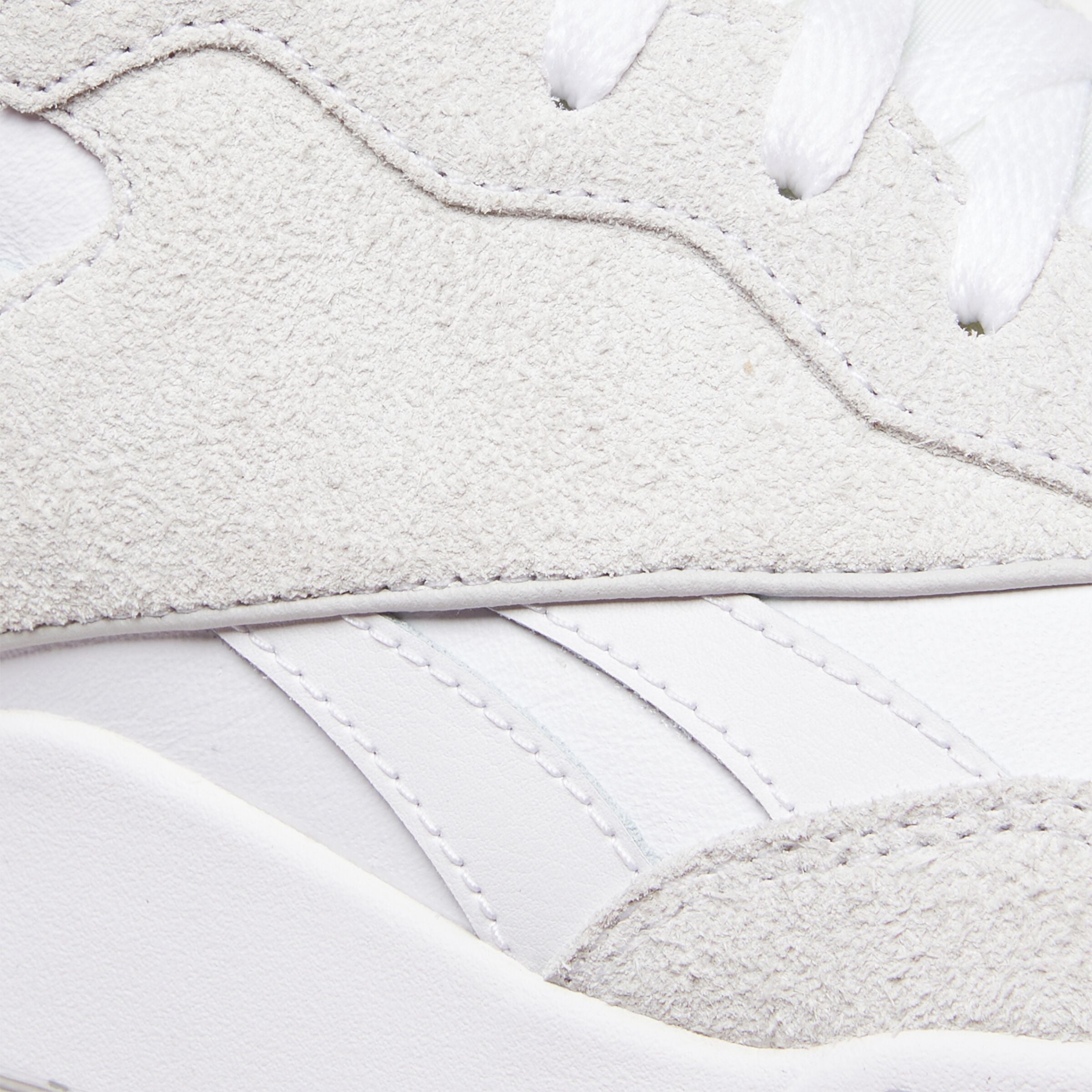 New Balance BB 4000 II Mid-Top Basketball Shoes in White - Perfect for Indoor & Outdoor Court Play