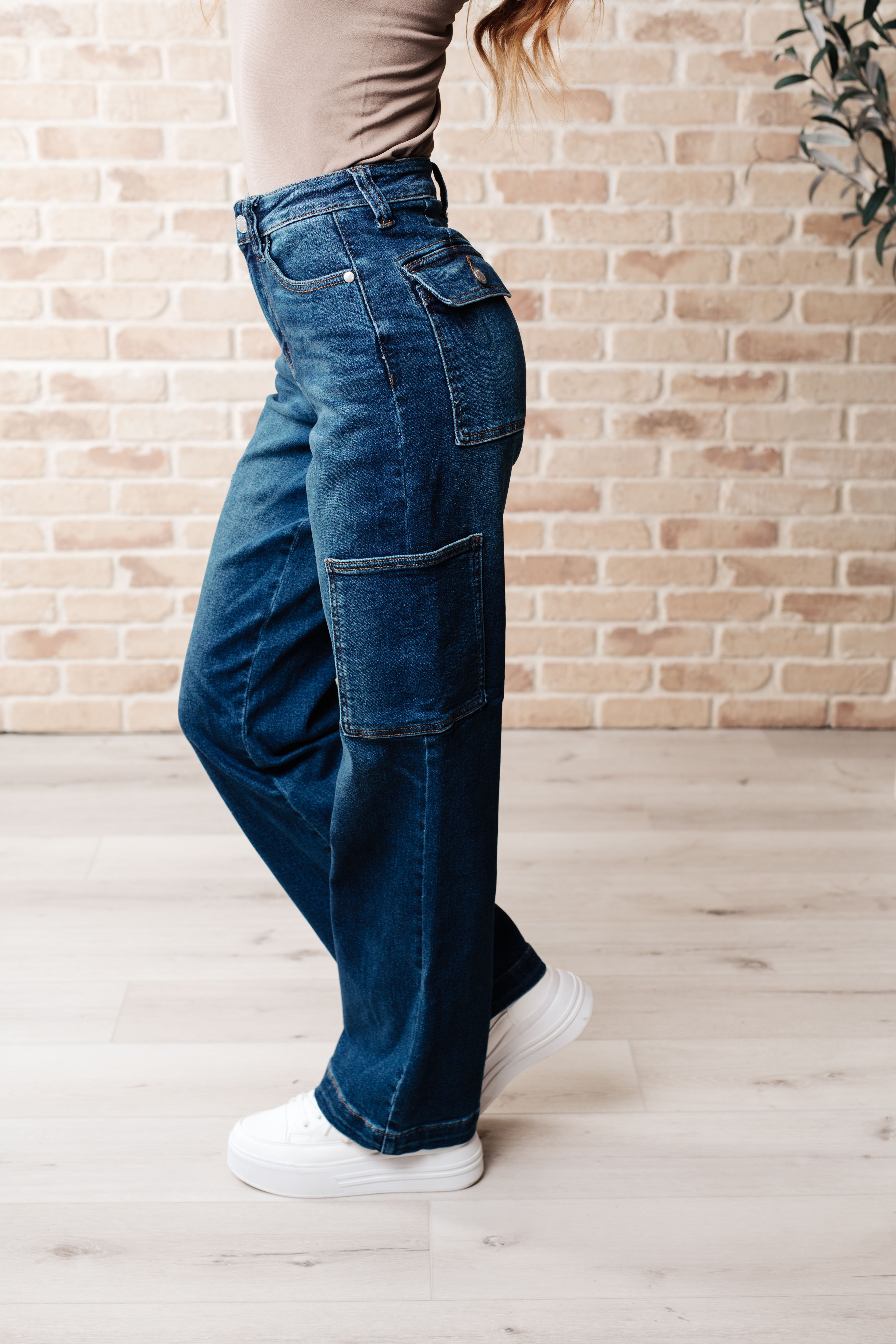 Leila High Rise Cargo Straight Jeans for Women - Trendy Casual Pants with Multiple Pockets | Perfect for Streetwear, Work & Everyday Outfits