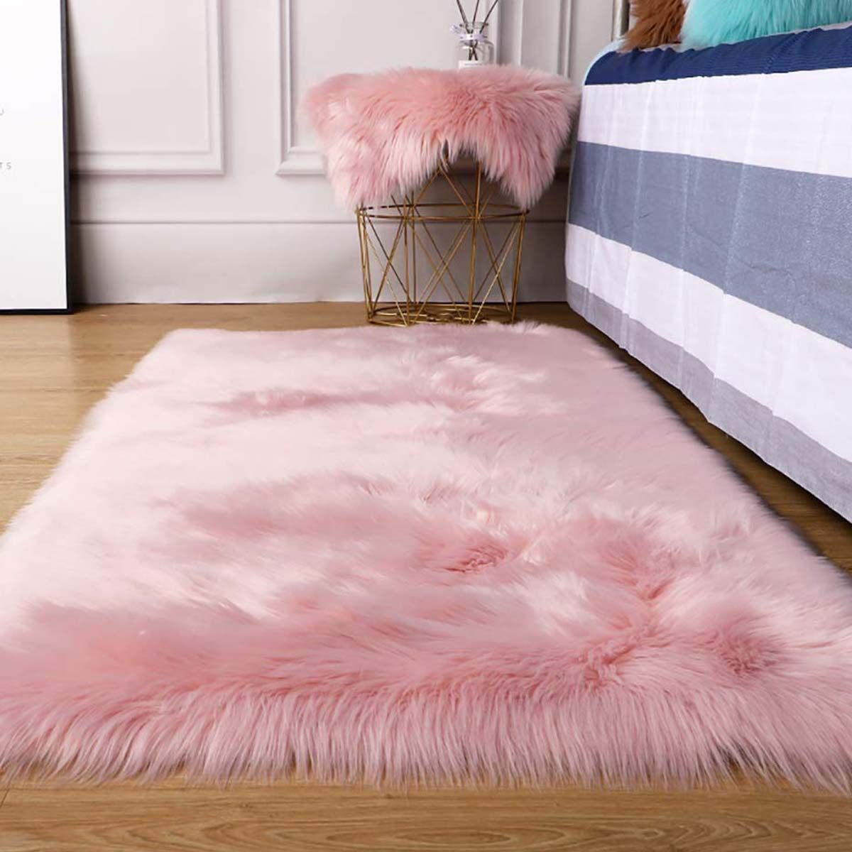 Luxury Super Soft Fluffy Faux Fur Area Rug - Premium Indoor Rectangle Wool Sheepskin Carpet for Living Room, Nursery & Bedroom | Cozy Home Decor for Sofa, Chair & Floor Use