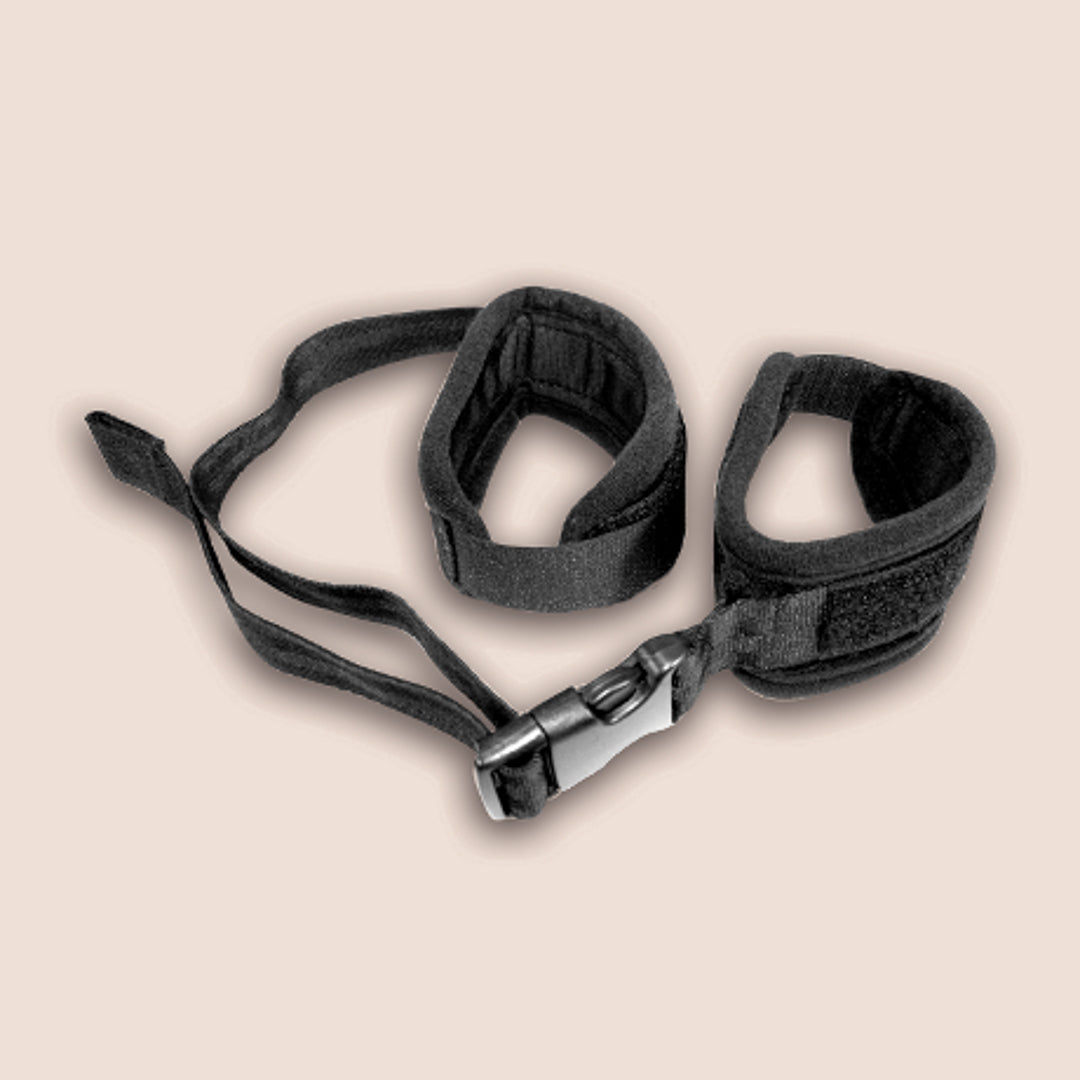 Adjustable Wrist Cuffs for Women & Men - Comfortable Soft Hand Restraints for BDSM, Role Play & Bondage - Perfect for Couples, Spice Up Your Intimate Moments