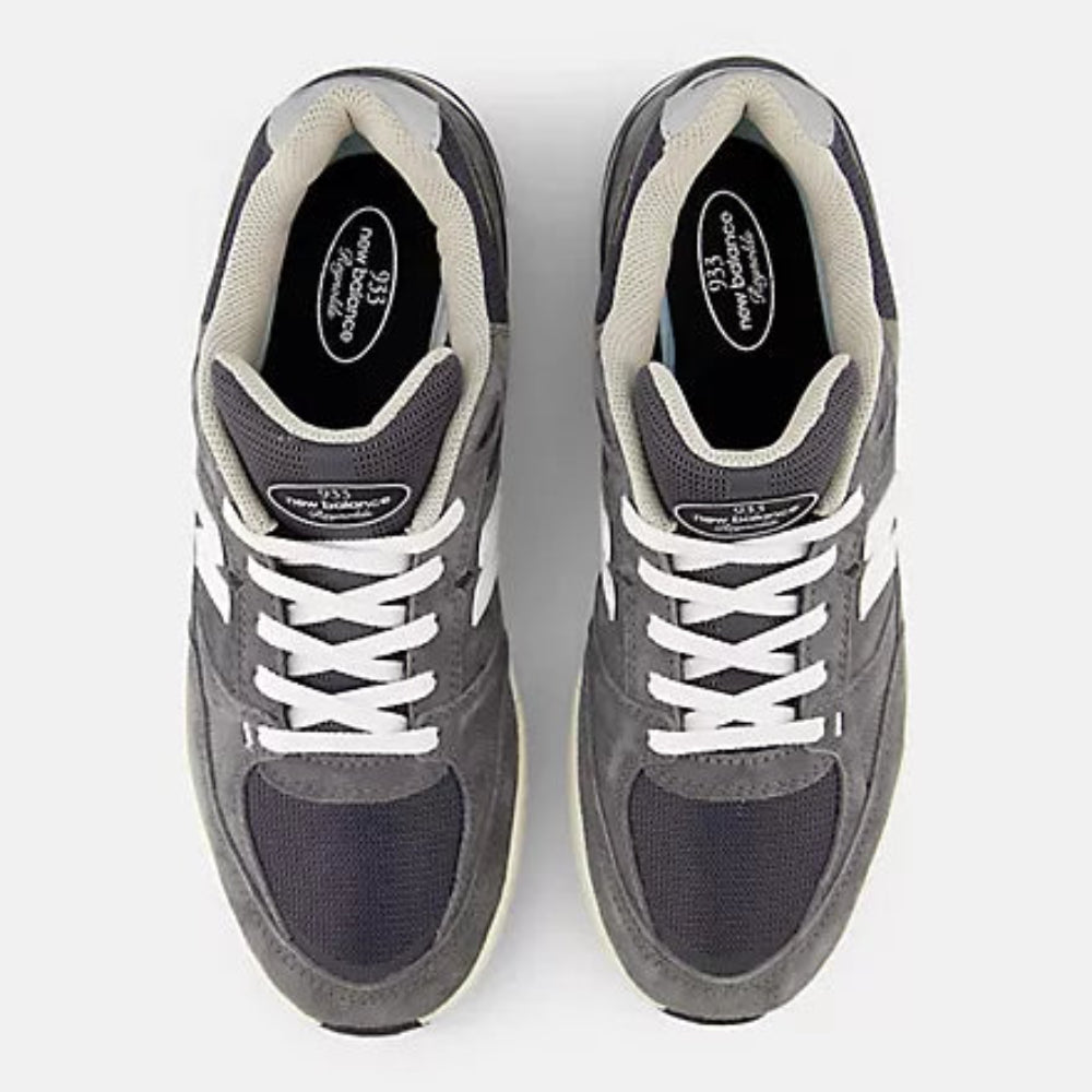New Balance Numeric Andrew Reynolds 933 Skateboarding Shoes - Durable & Comfortable for Street & Park Skating