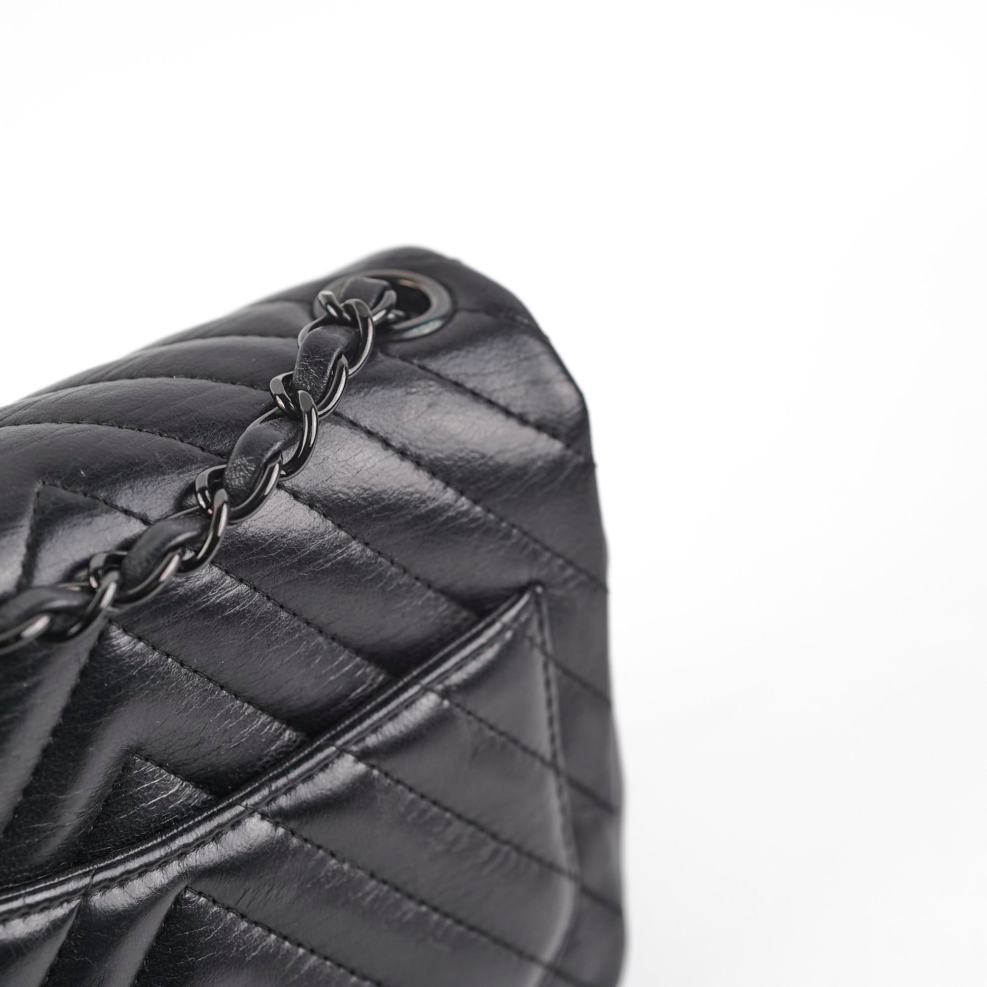 Chanel Mini Square Chevron So Black Flap Bag - Luxury Quilted Leather Crossbody Purse for Women, Perfect for Evening Parties & Date Nights
