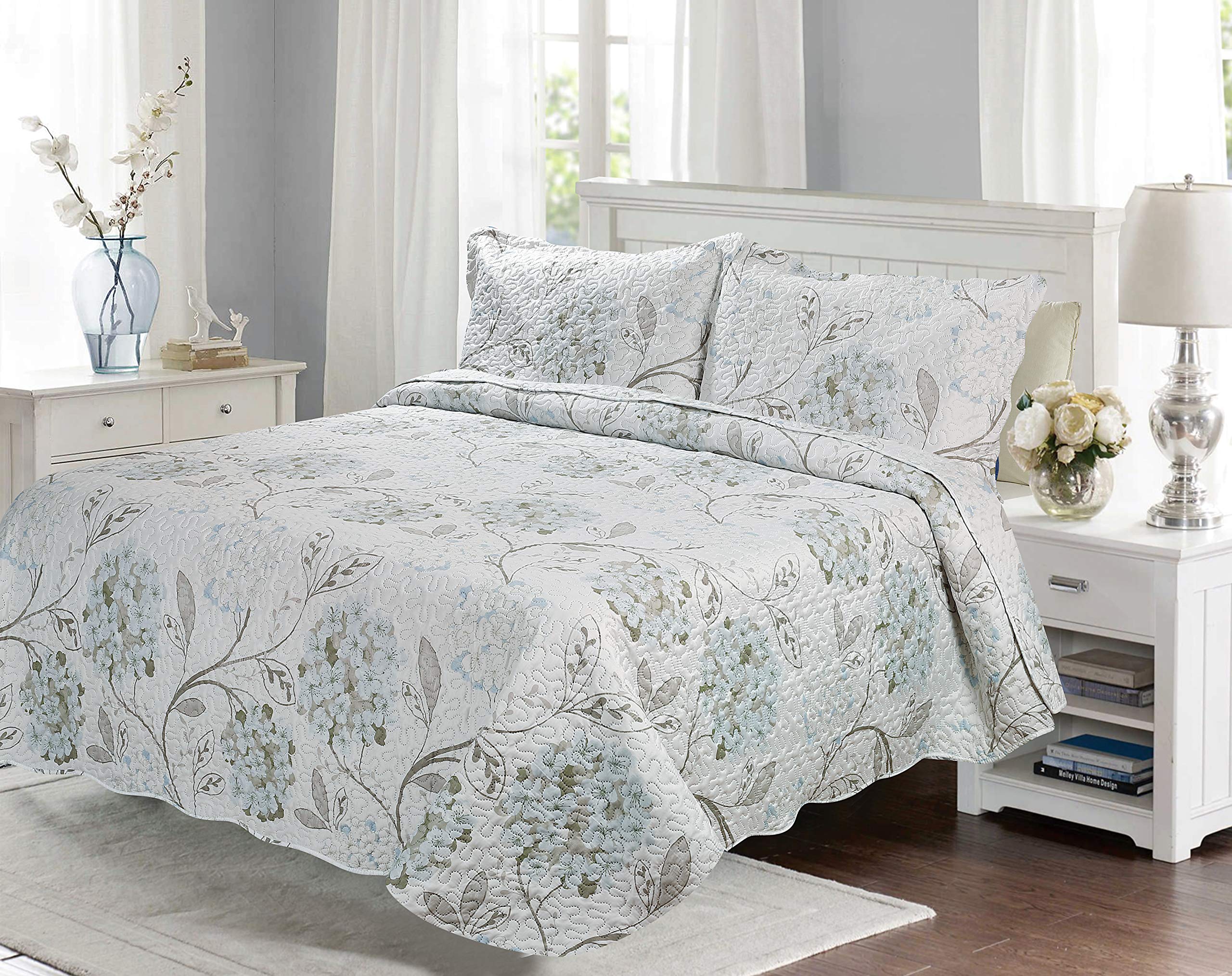 Pinsonic Floral 3-Piece Bedding Set - Queen Size Pastel Marine Quilt Coverlet & Bedspread | Soft Luxury Bedroom Decor for Guest Rooms & Coastal Themed Homes