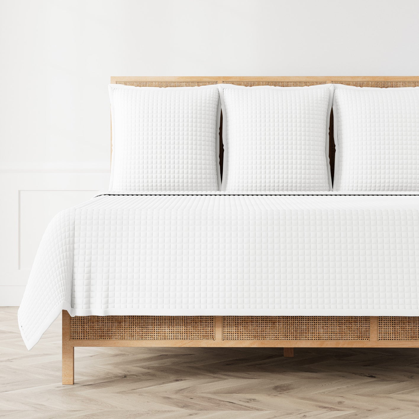 Ready to Bed 2.0 Quilted Coverlet - Soft & Breathable Bedspread for All Seasons | Perfect for Bedroom Decor, Guest Rooms & Cozy Nights