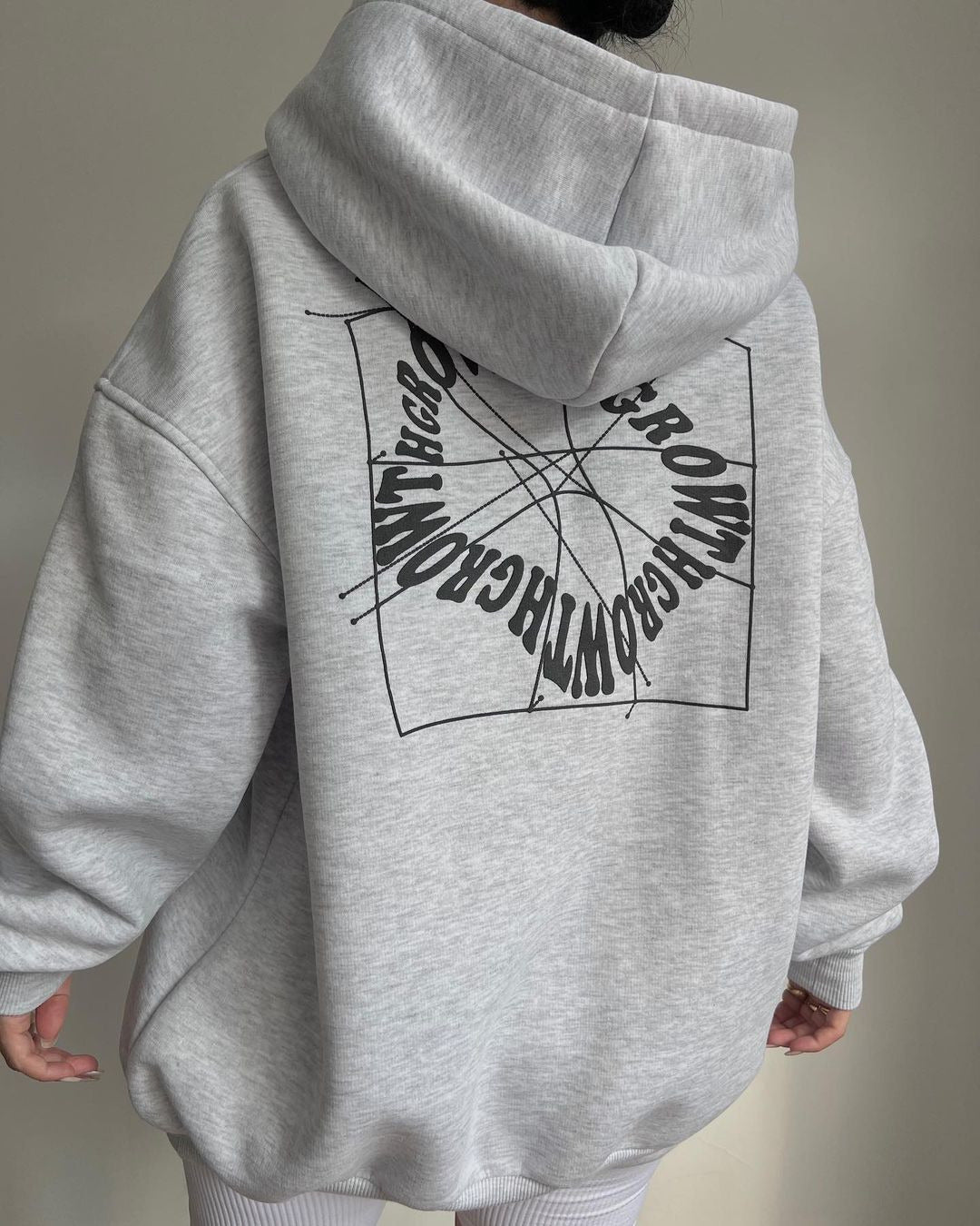 1893 Vintage Letter Printed Hooded Sweatshirt - Casual Long Sleeve Pullover for Women | Perfect for Streetwear, College Campus & Fall Layering